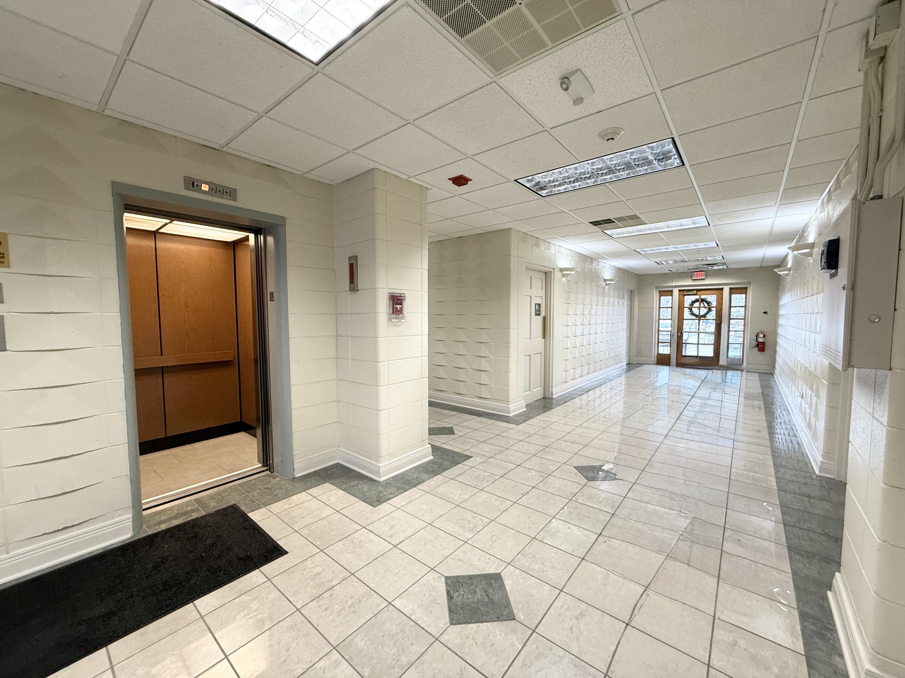 1500 Leestown Road 304