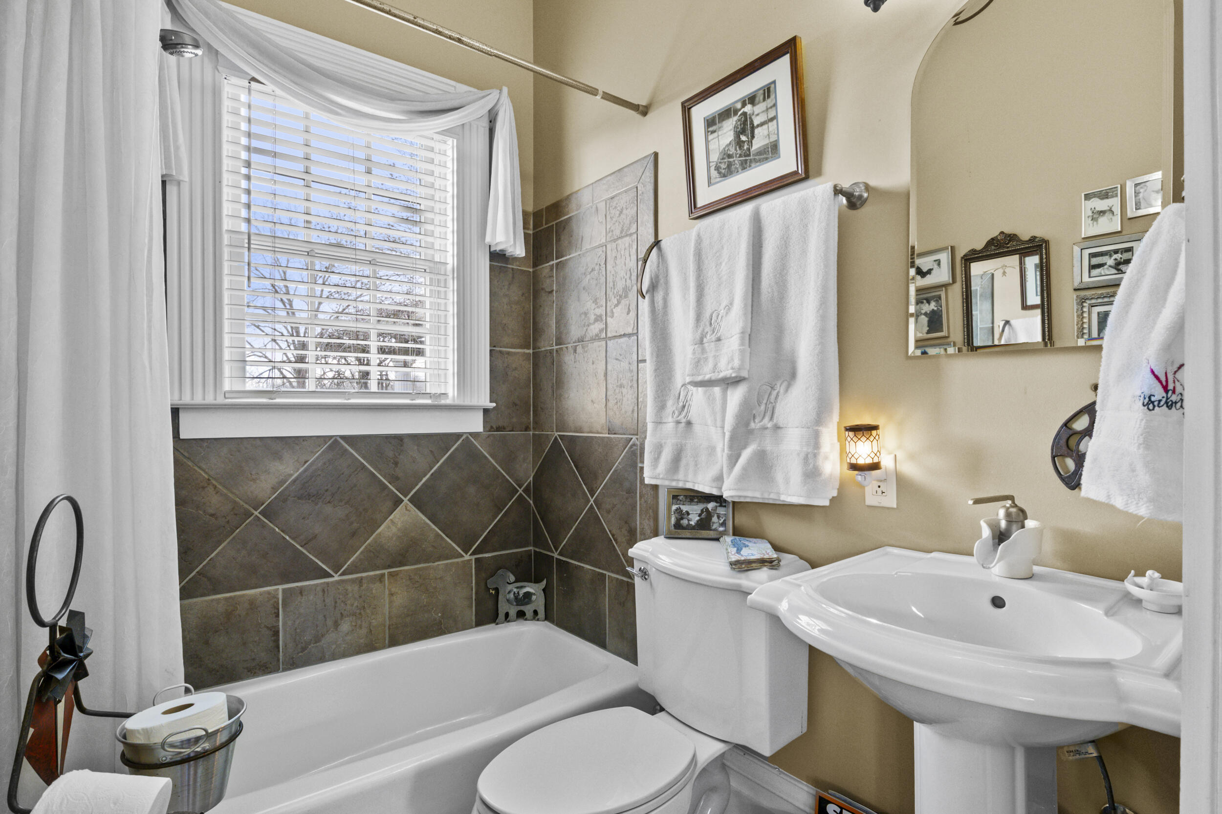 2399 Prewitt Pike