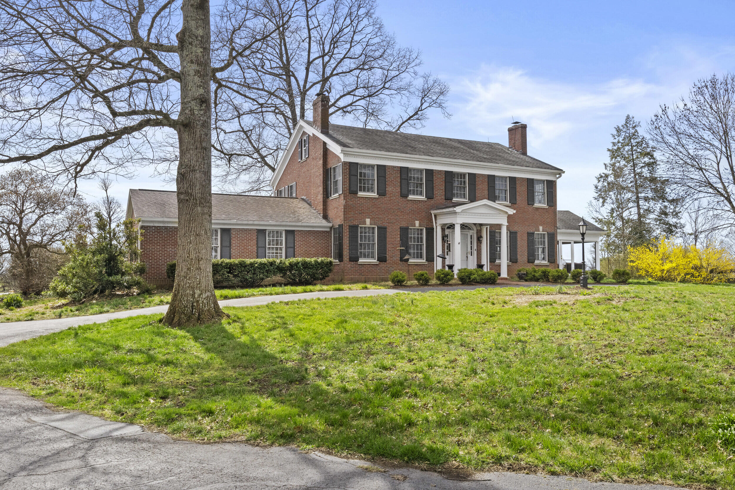 2399 Prewitt Pike