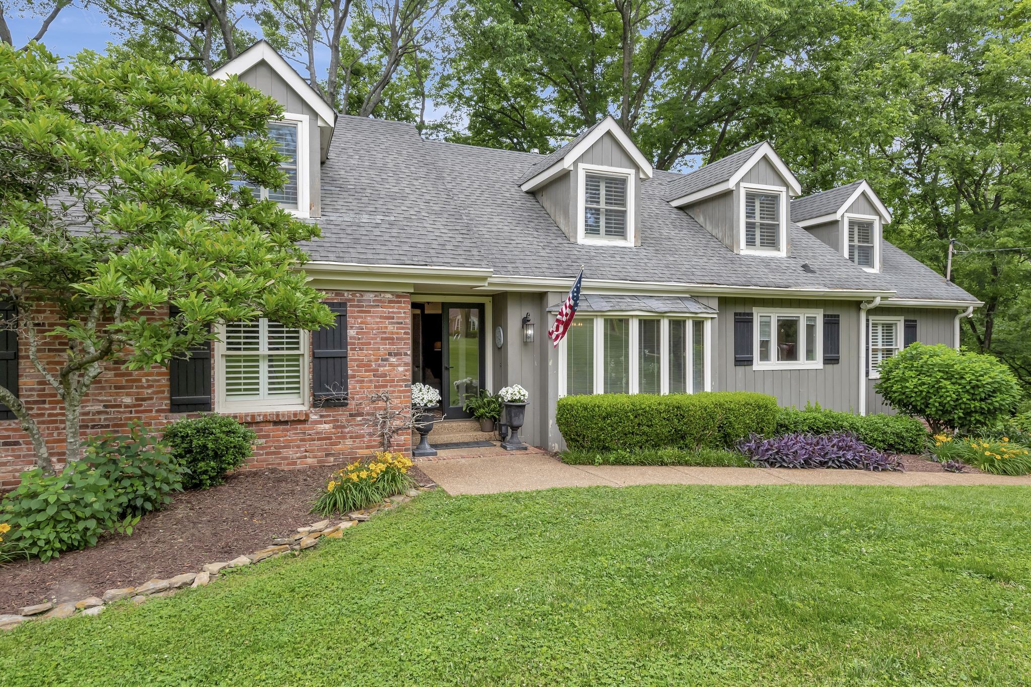 6353 Panorama Dr