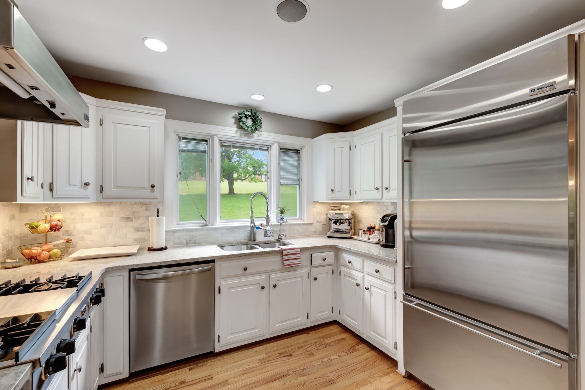 6353 Panorama Dr