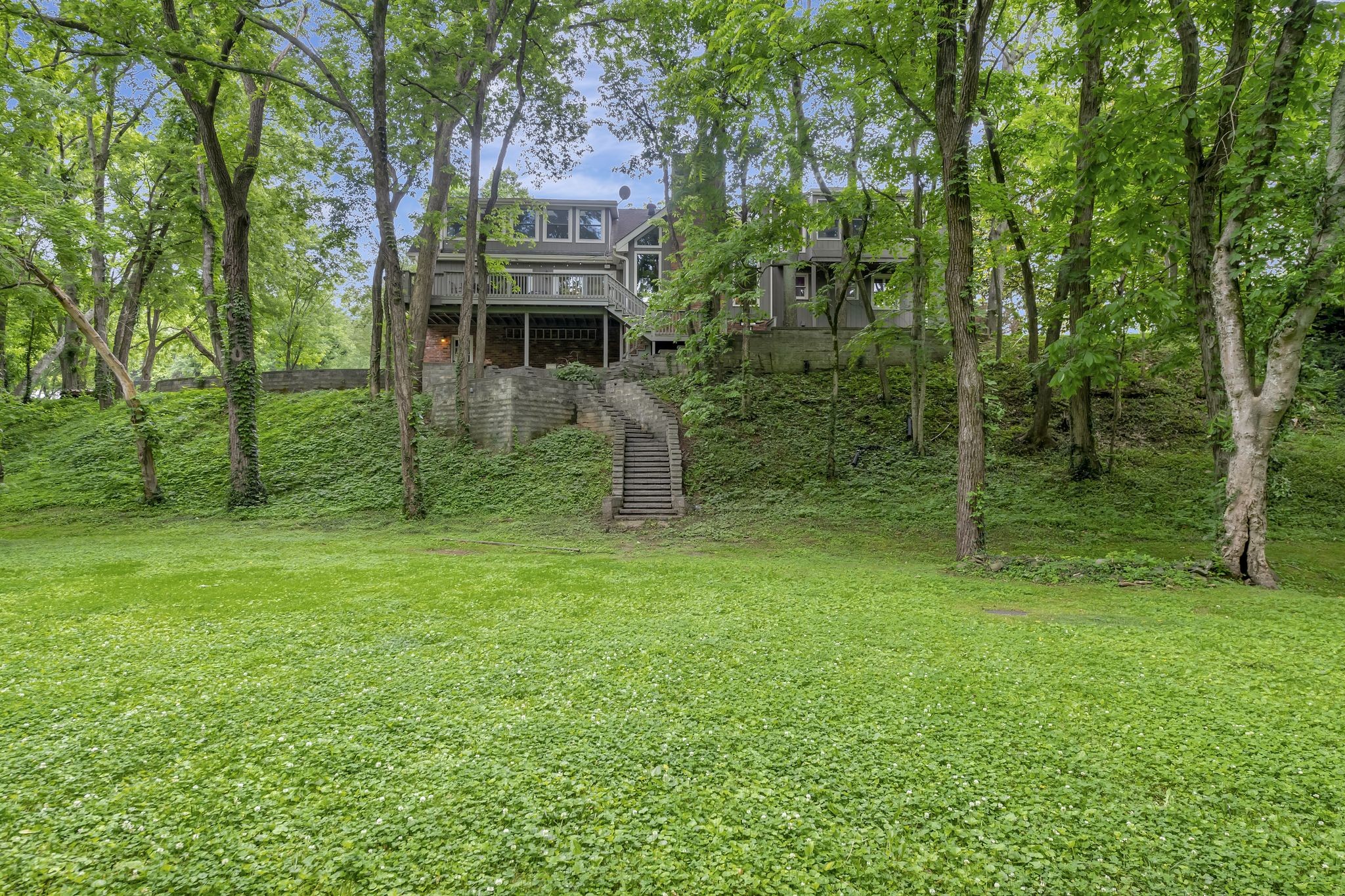 6353 Panorama Dr