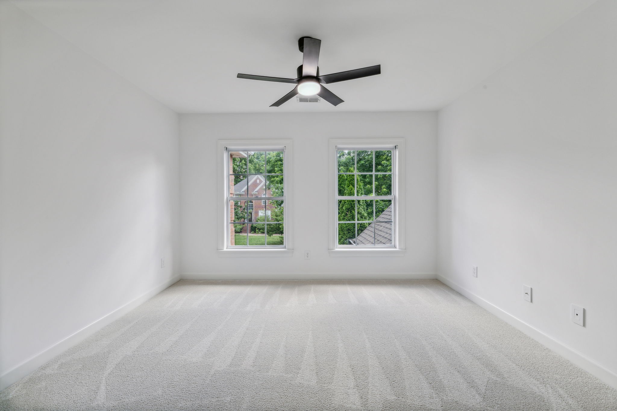 608 Sunnybrook Dr