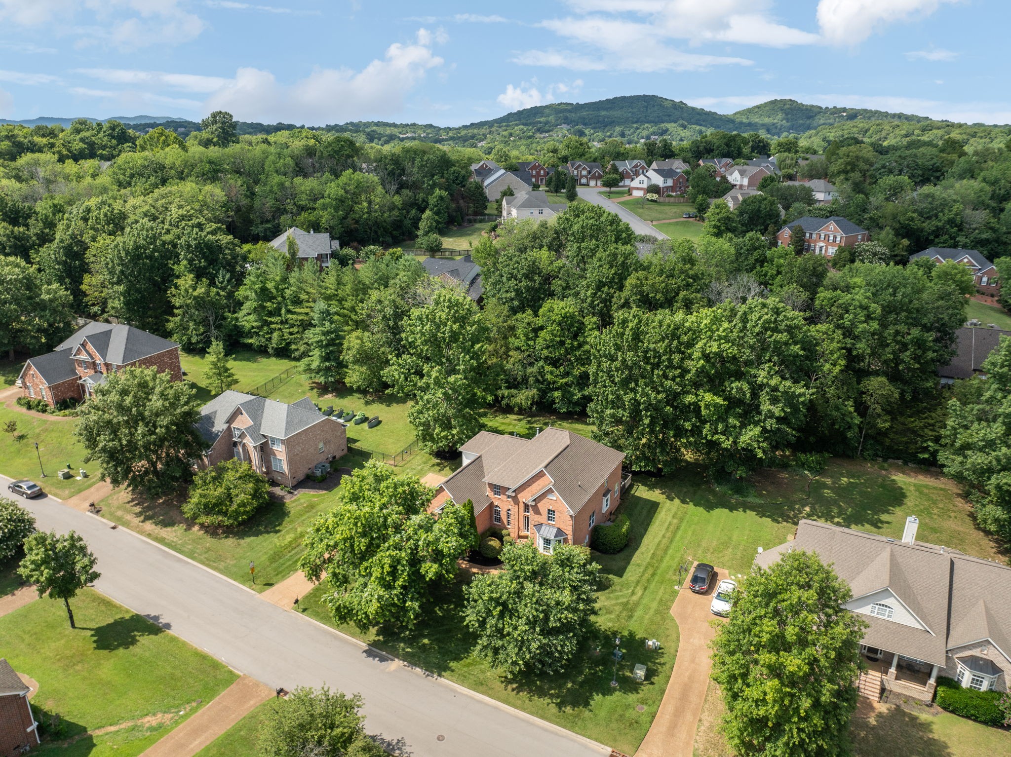 608 Sunnybrook Dr