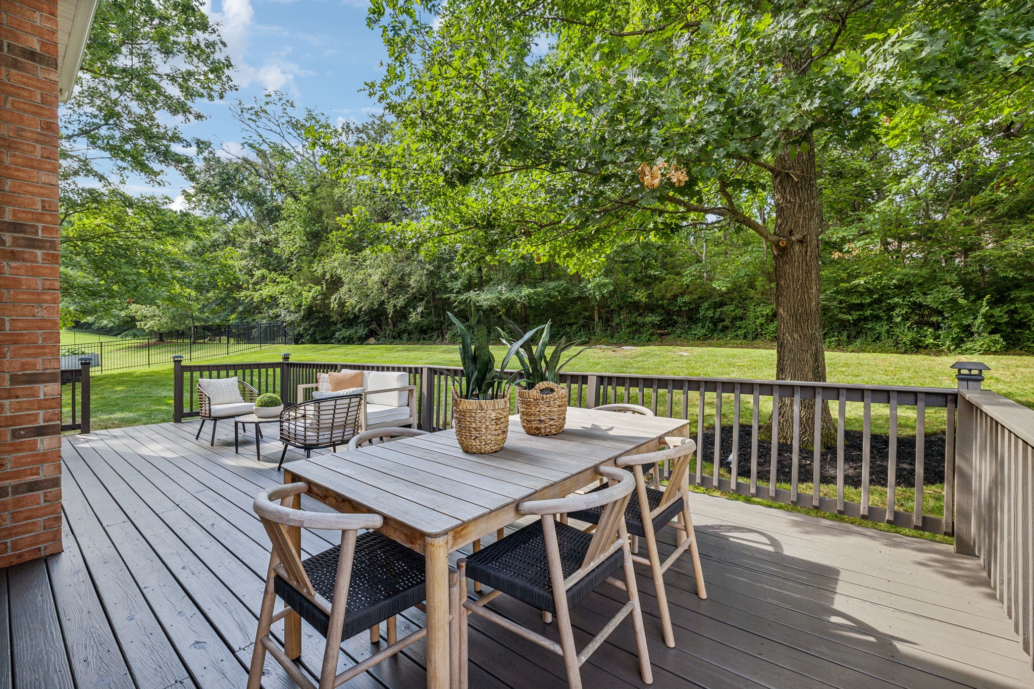 608 Sunnybrook Dr