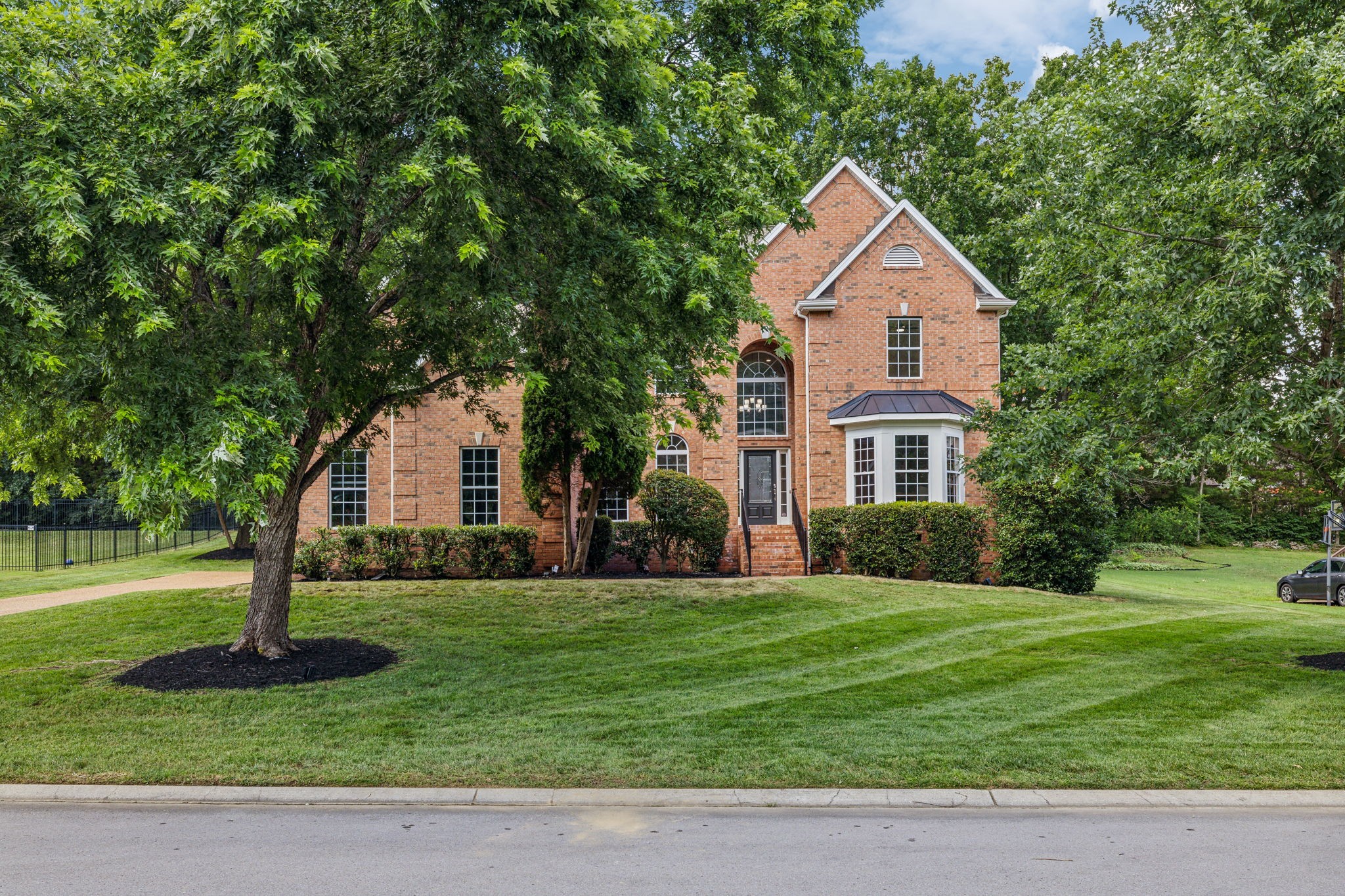608 Sunnybrook Dr