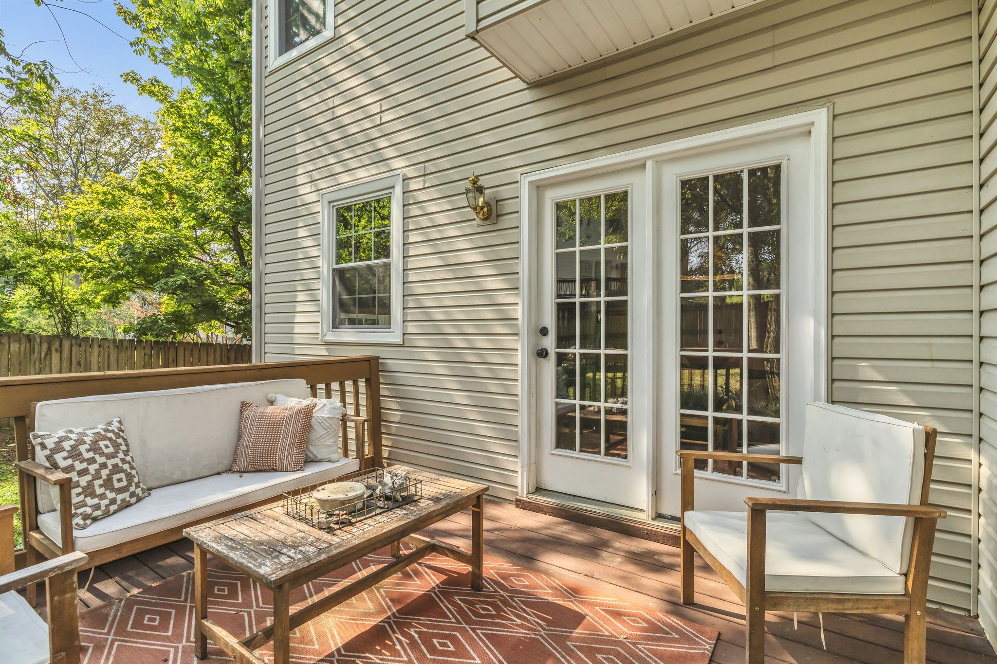 104 Fairgrove Cir