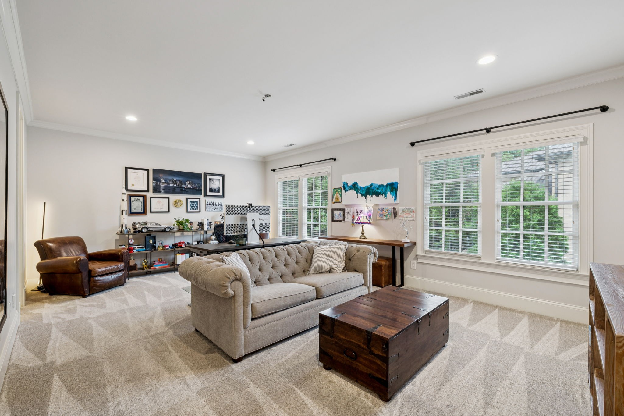 5516 Iron Gate Dr