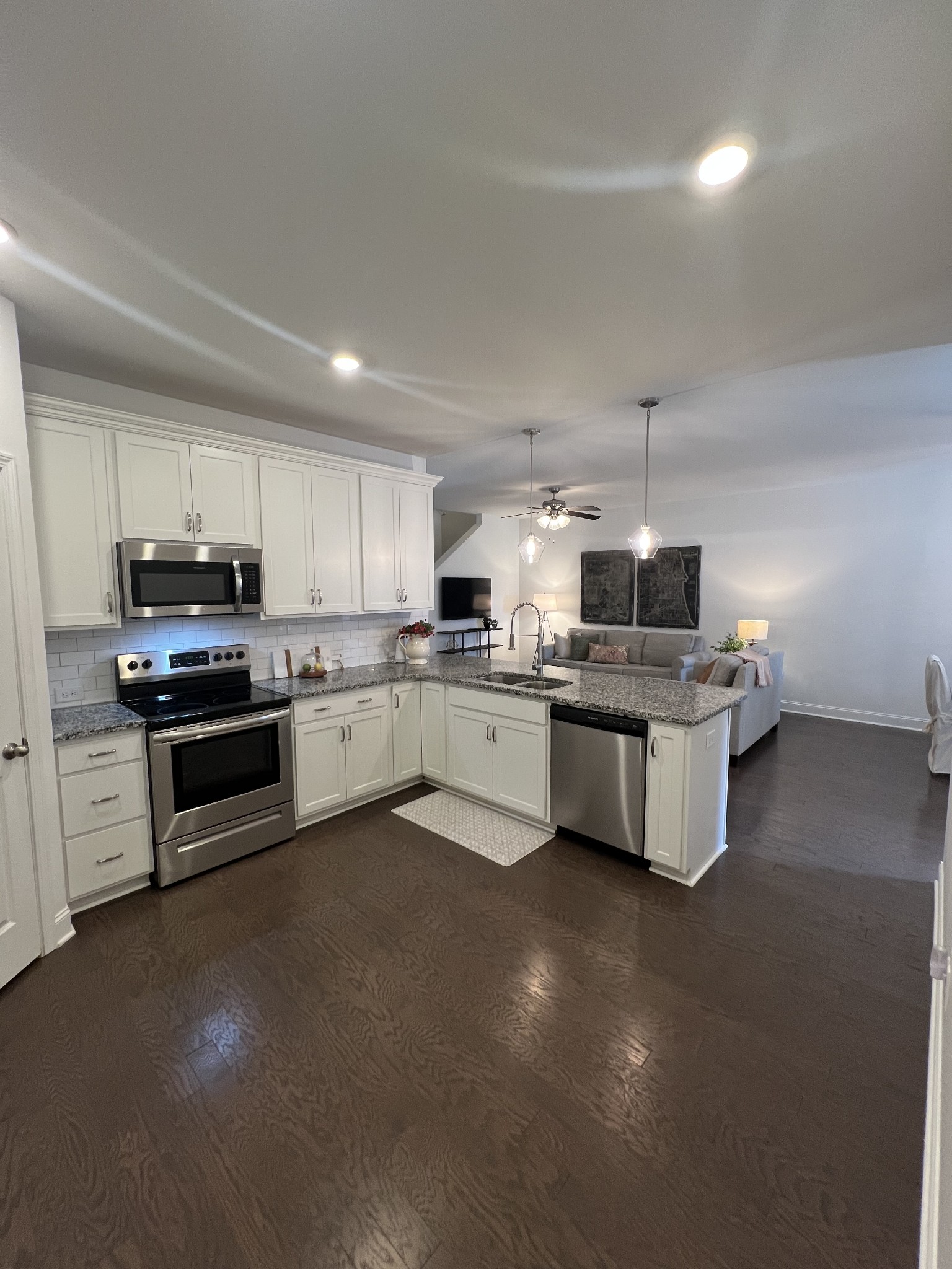 2330 Laurelstone Dr