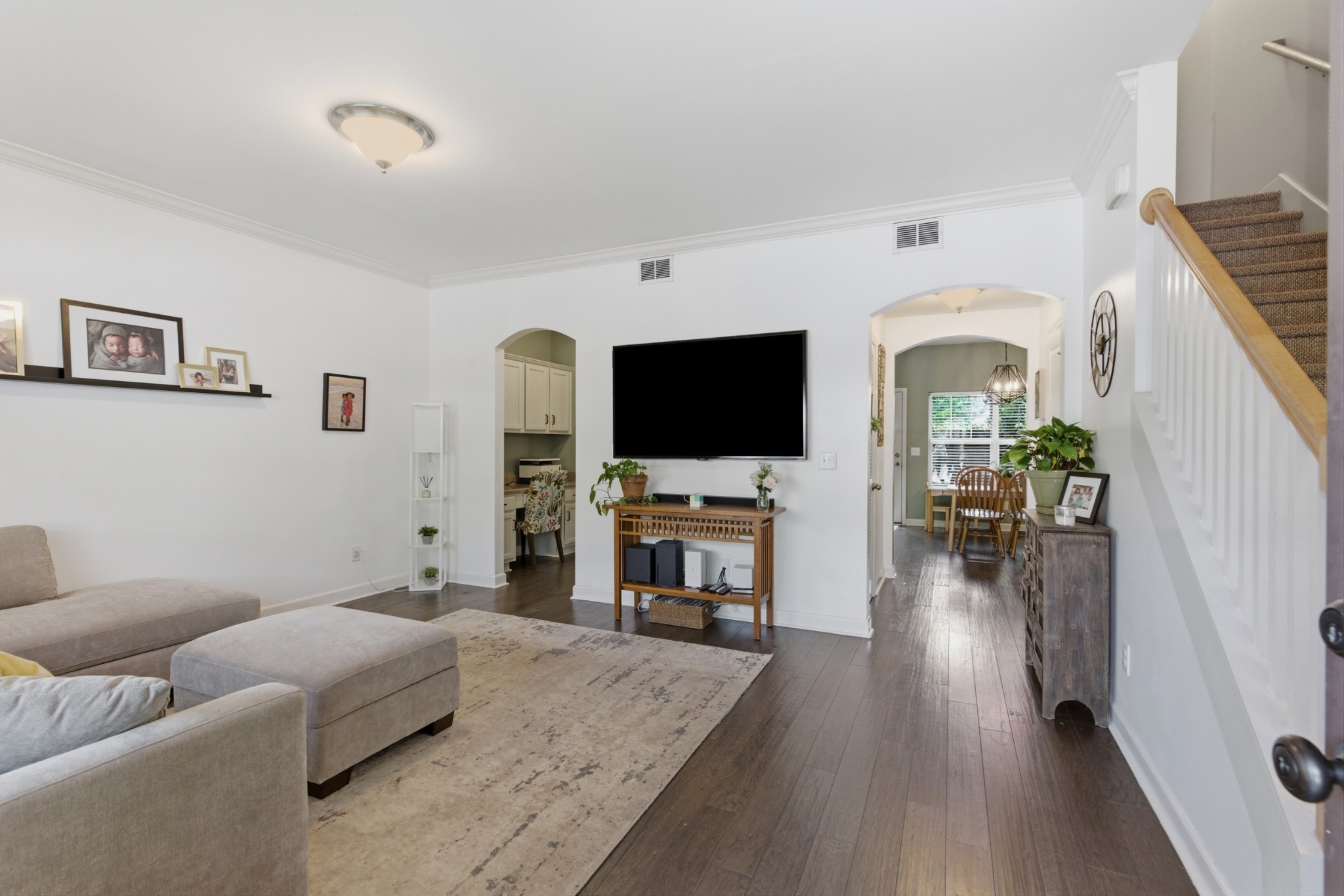 553 Rosedale Ave Unit: 110