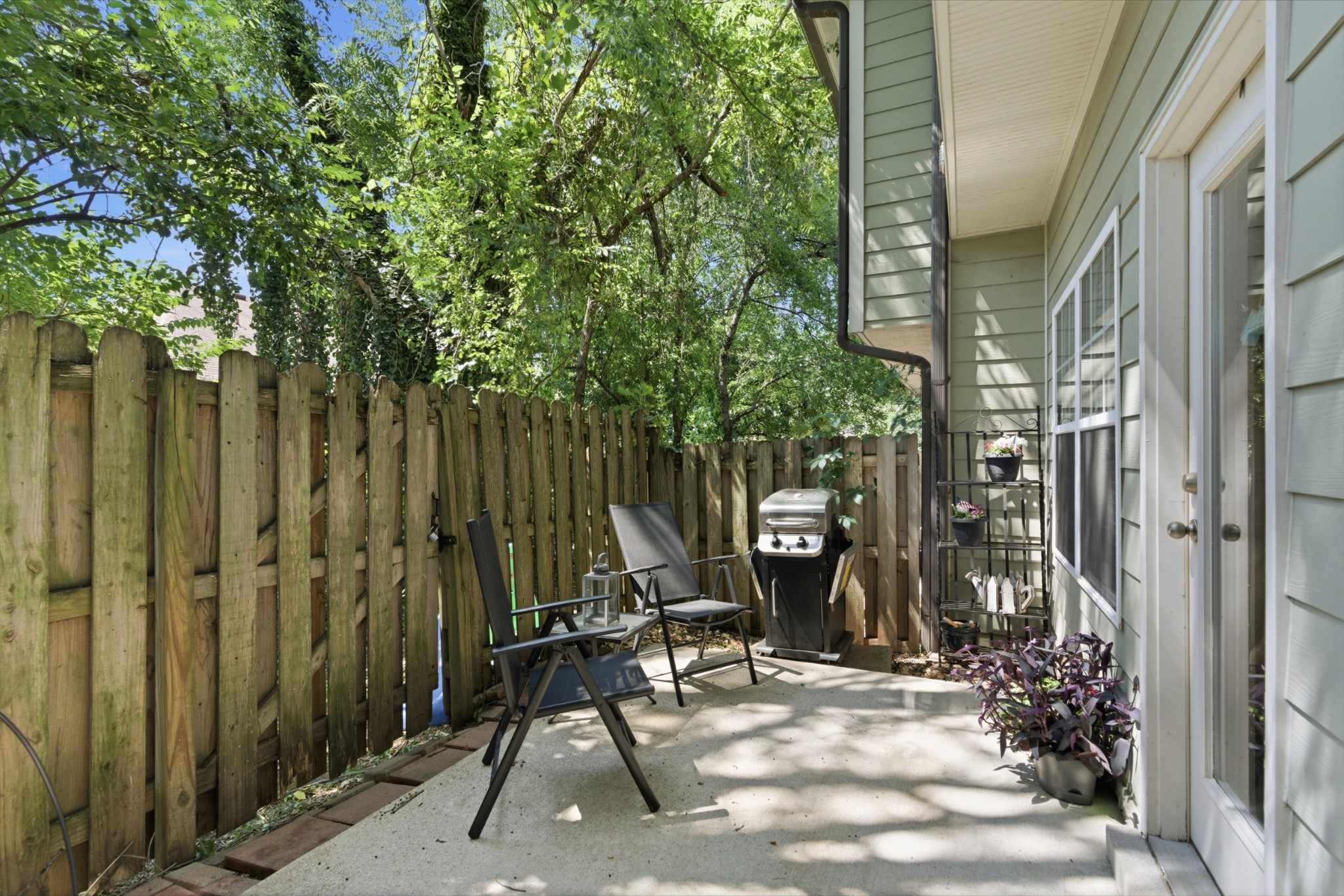 553 Rosedale Ave Unit: 110