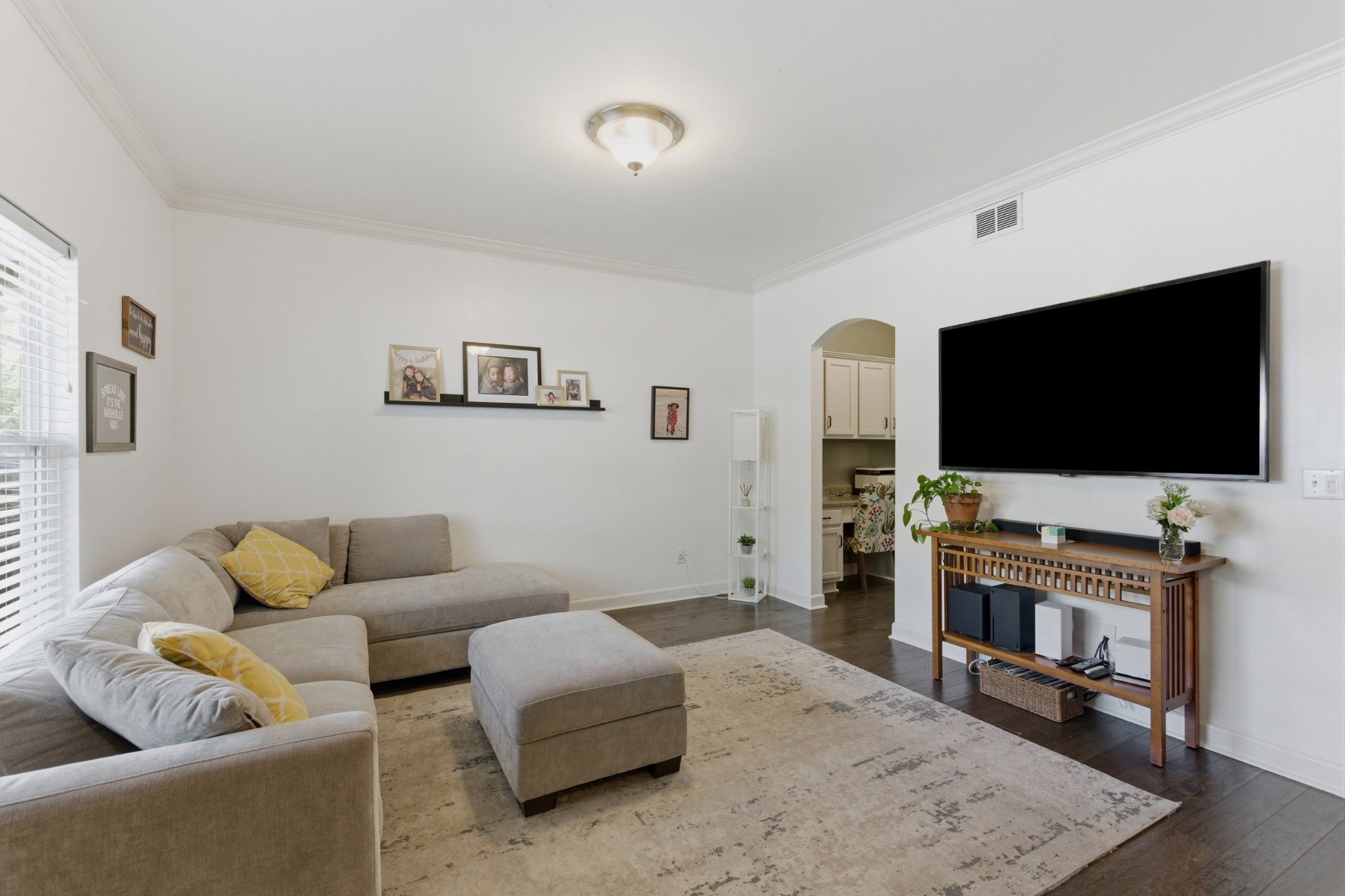 553 Rosedale Ave Unit: 110