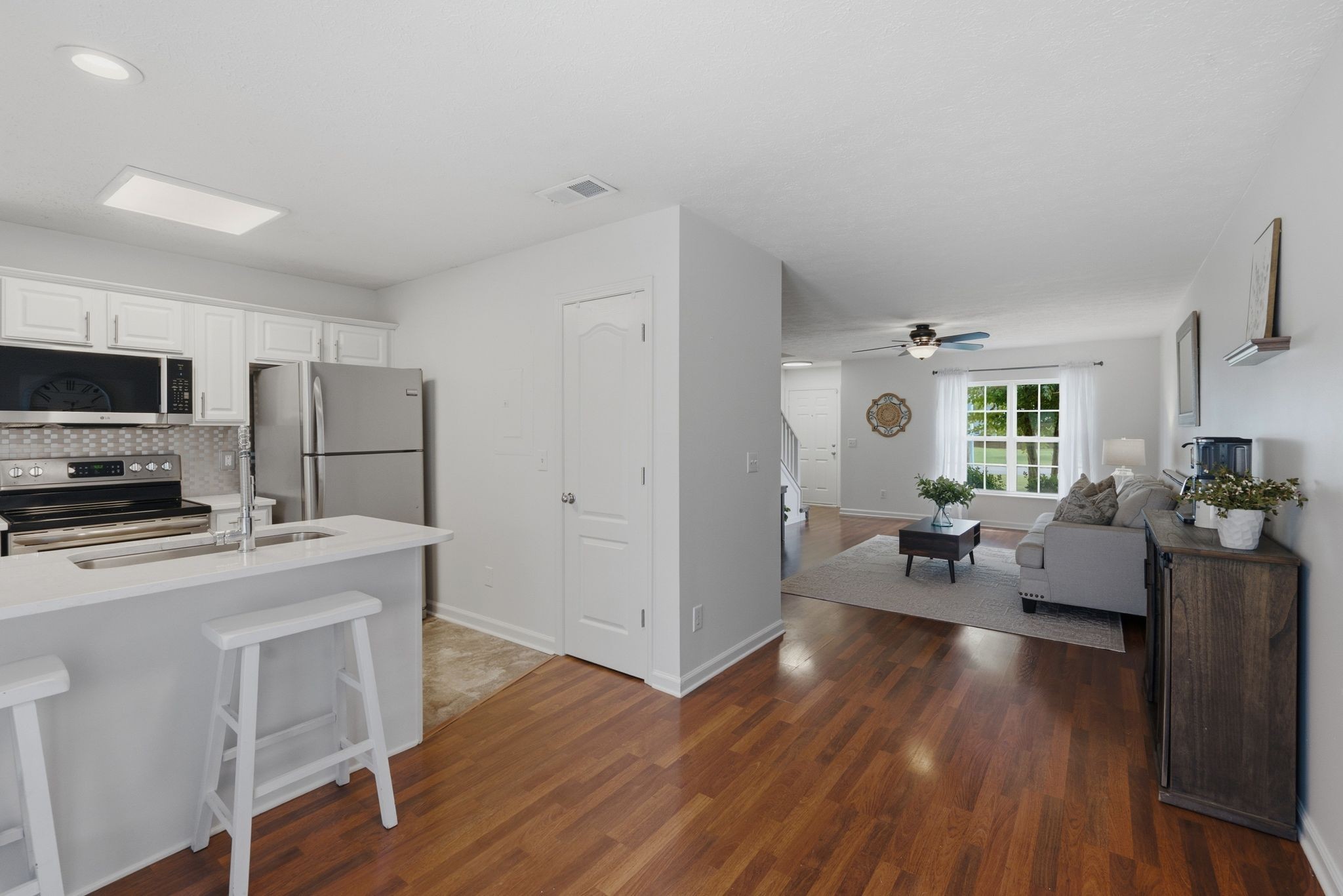 919 Seven Oaks Blvd