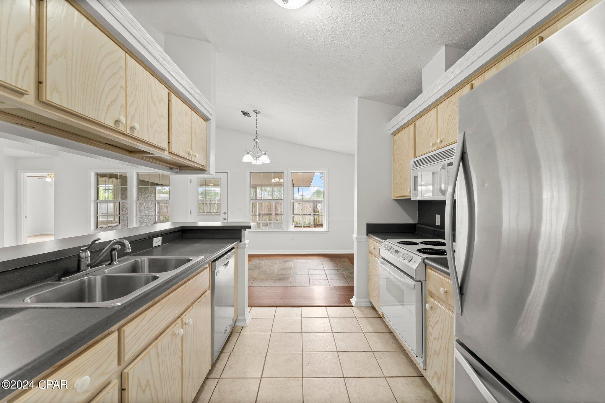1631 Hope Circle
