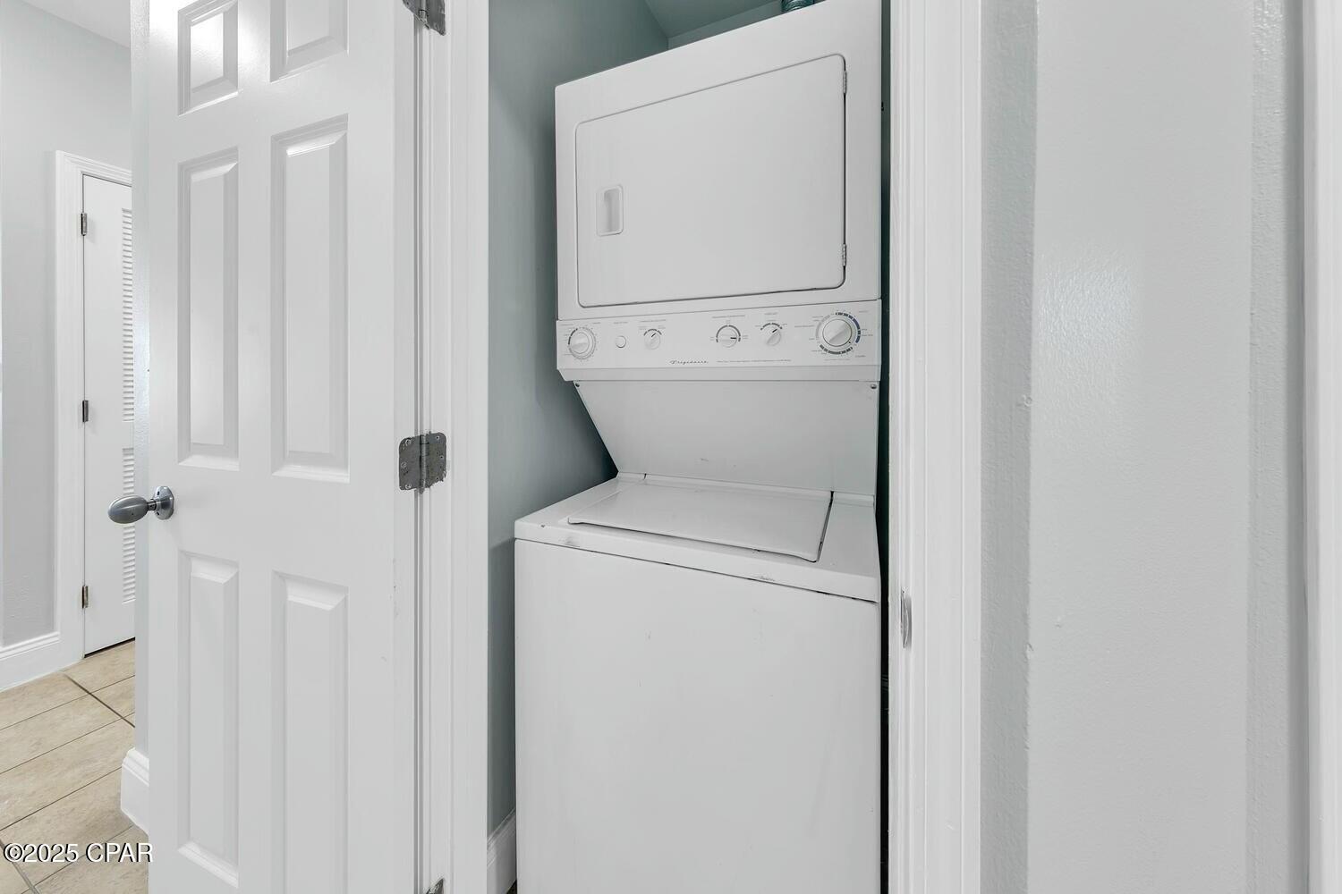 9860 S Thomas Drive 2013