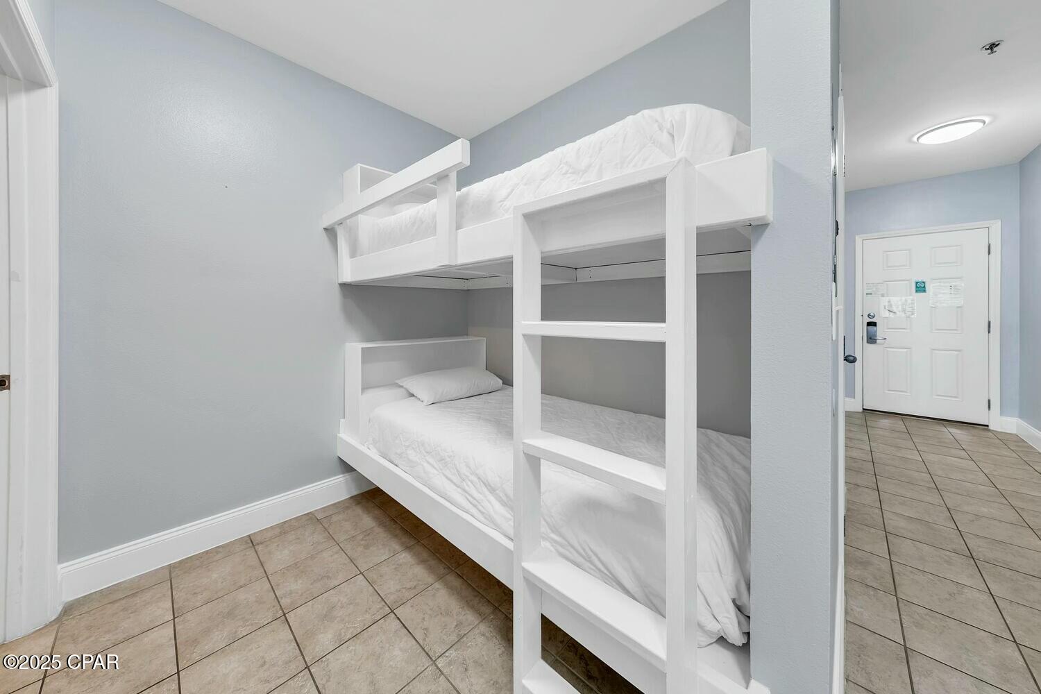 9860 S Thomas Drive 2017