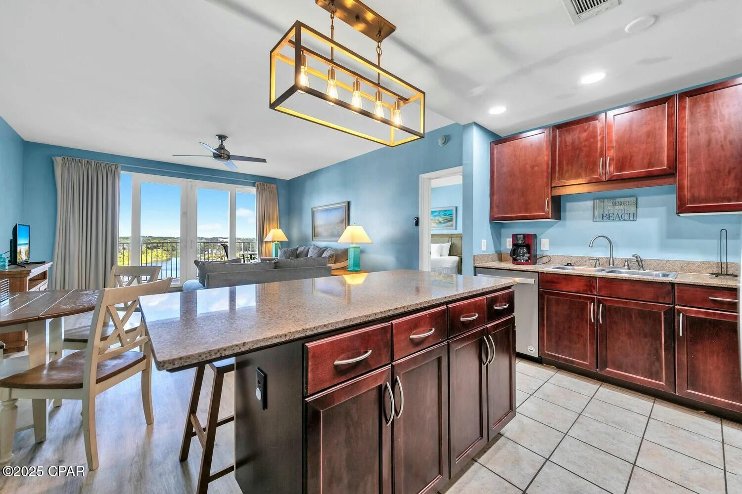 9902 S Thomas Drive 731