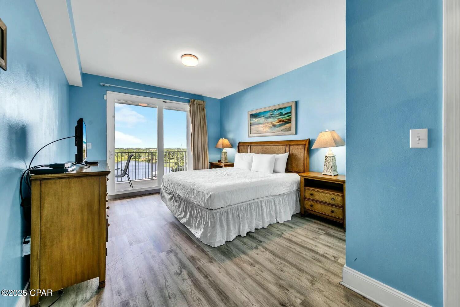 9902 S Thomas Drive 731