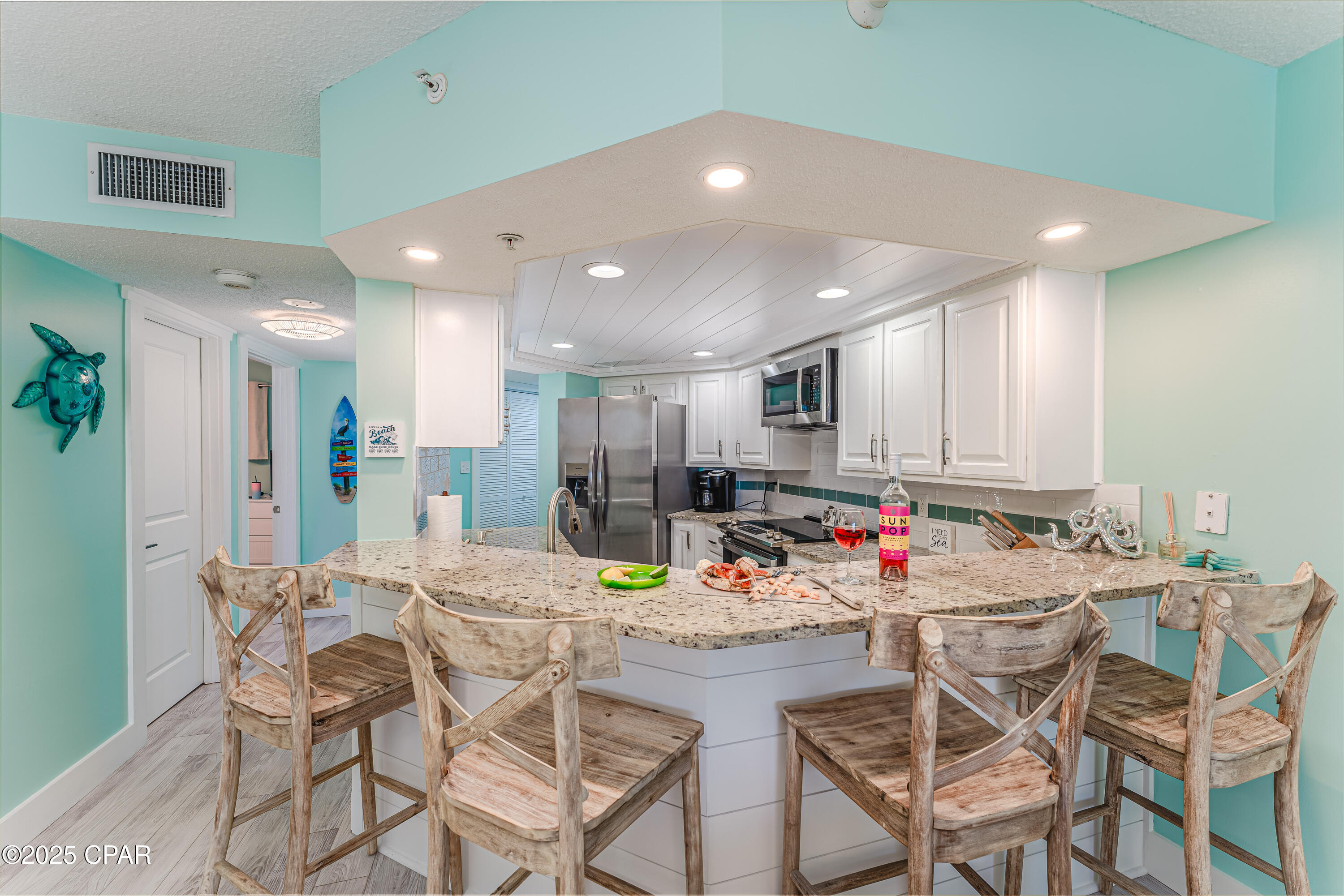 6505 Thomas Drive, 209