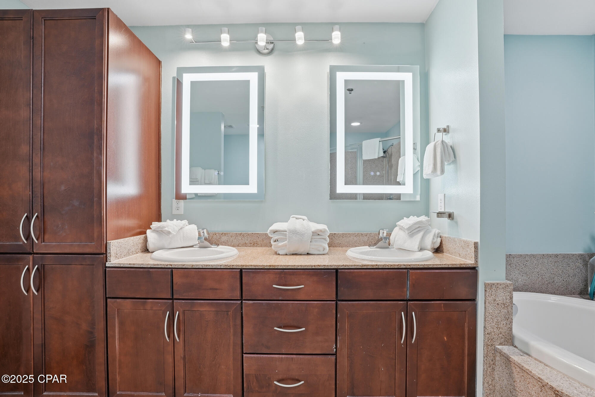 9902 S Thomas Drive 928