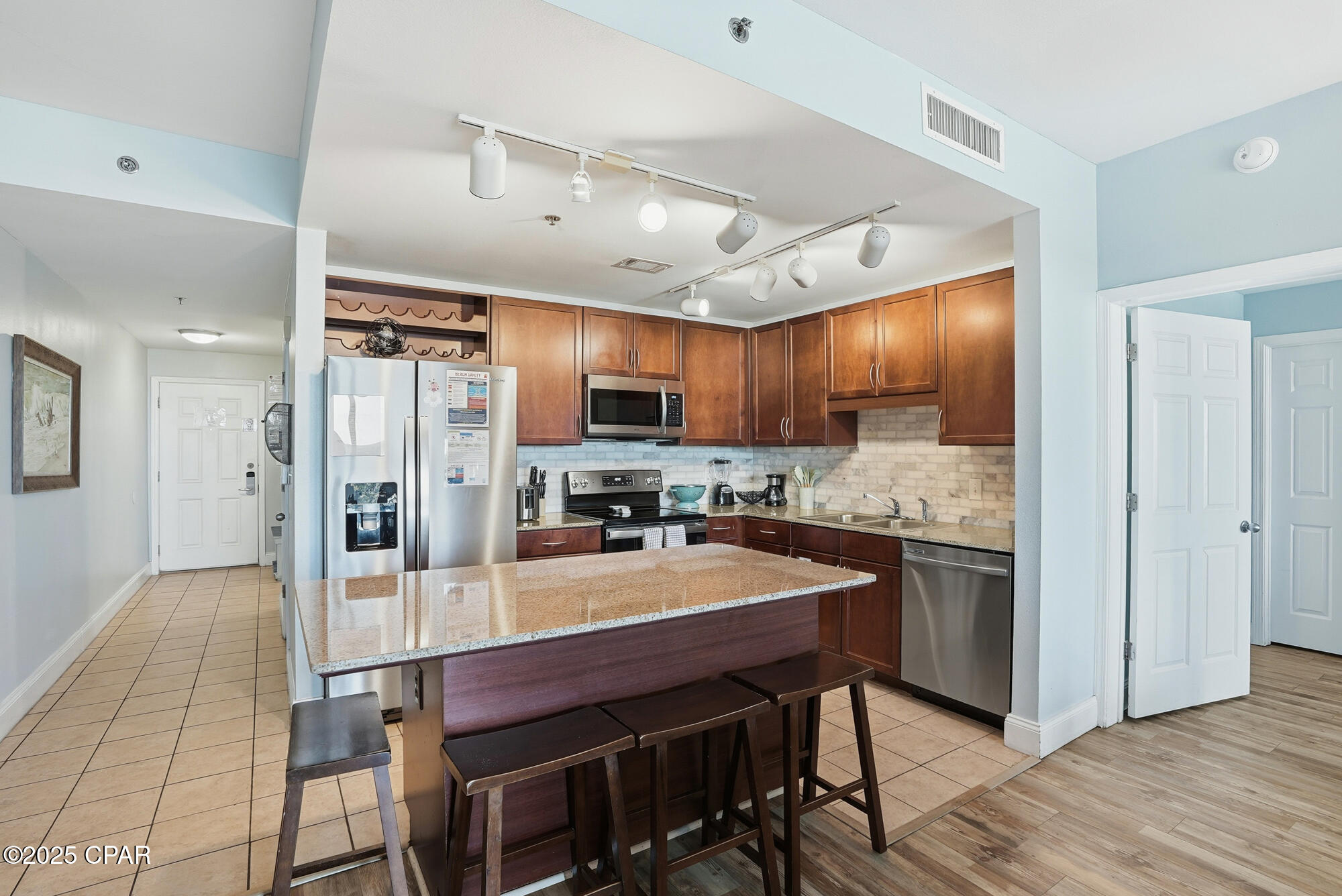 9902 S Thomas Drive 928