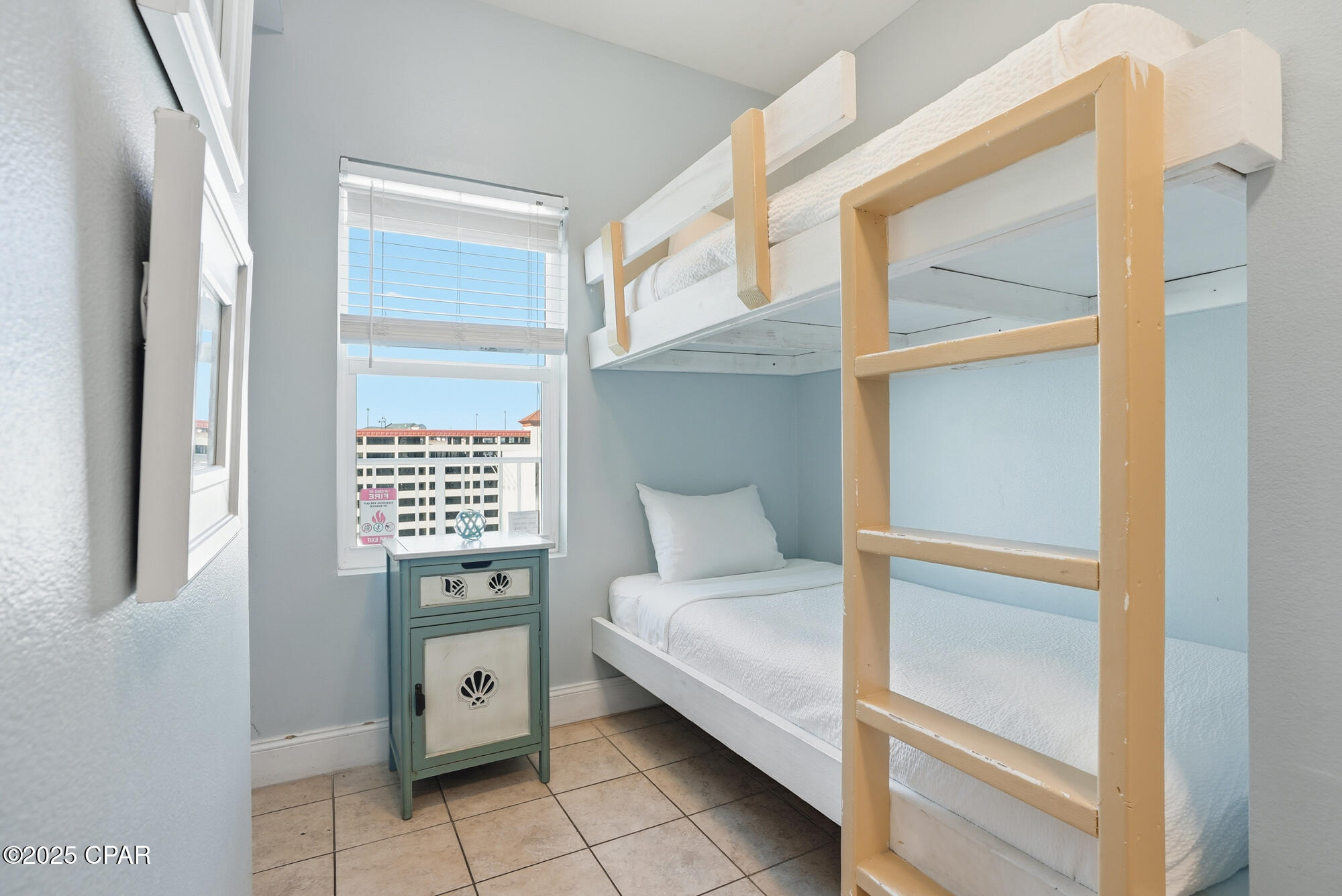 9902 S Thomas Drive 928