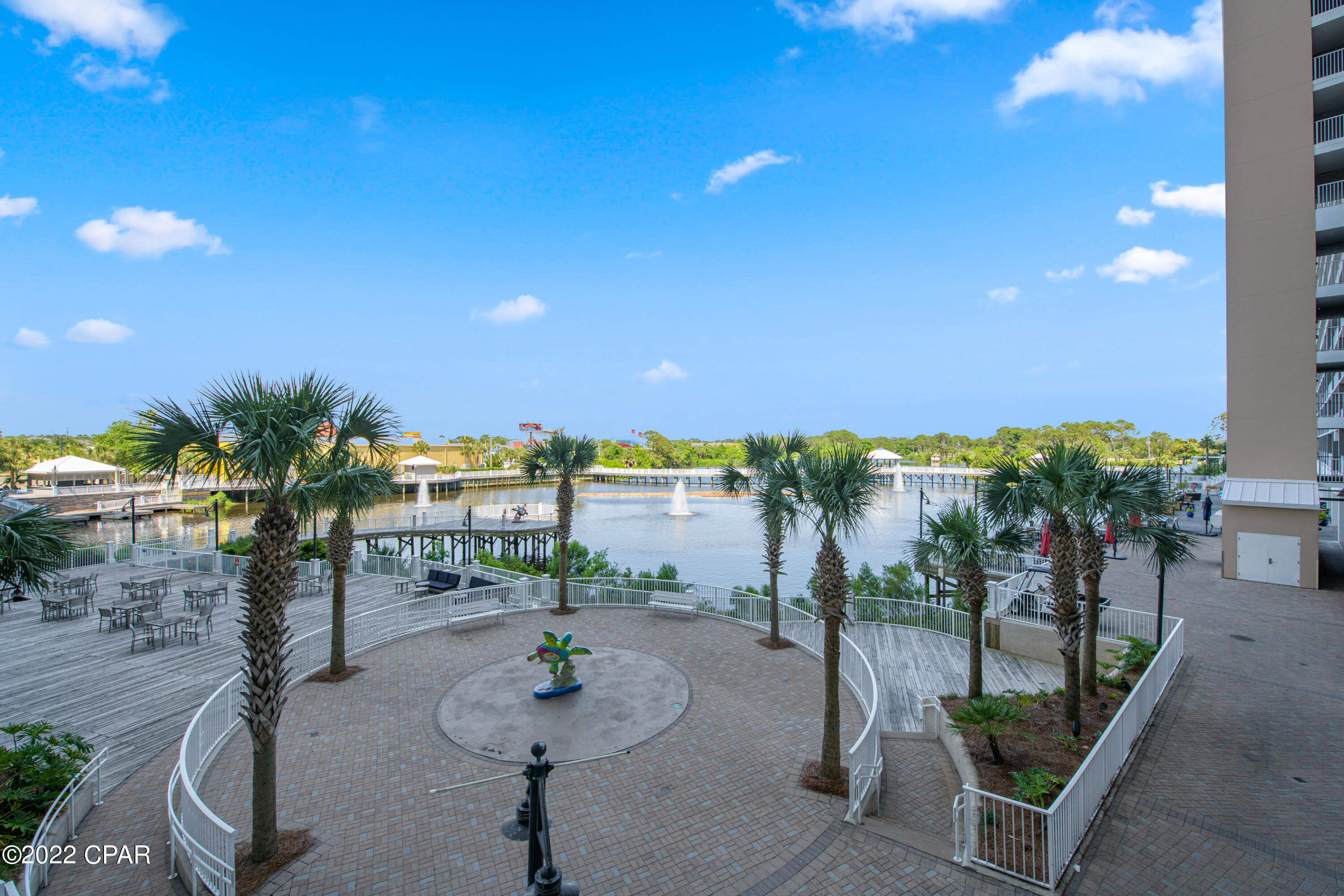 9902 S Thomas Drive 928