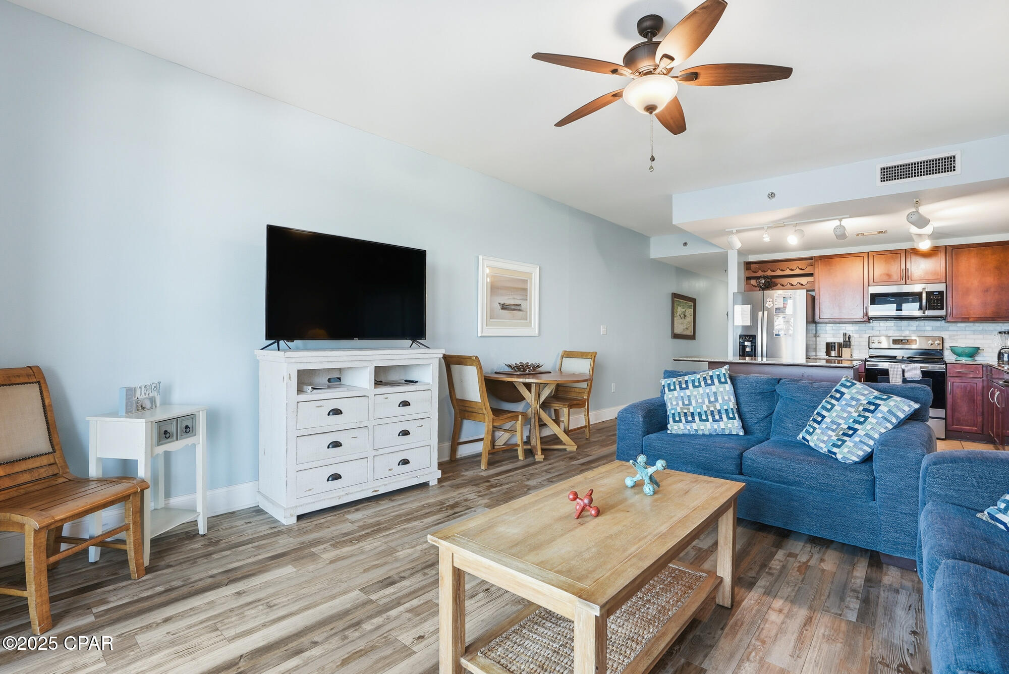 9902 S Thomas Drive 928