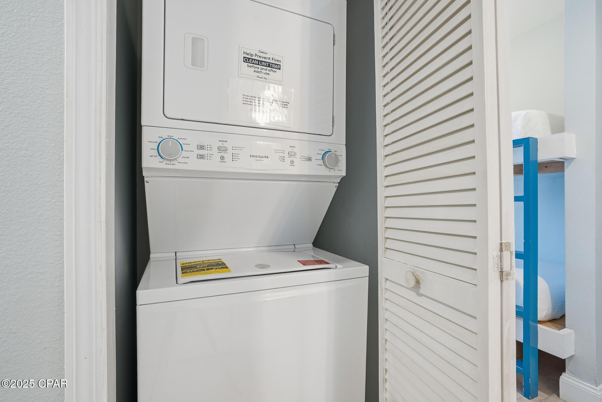 9902 S Thomas Drive 1832