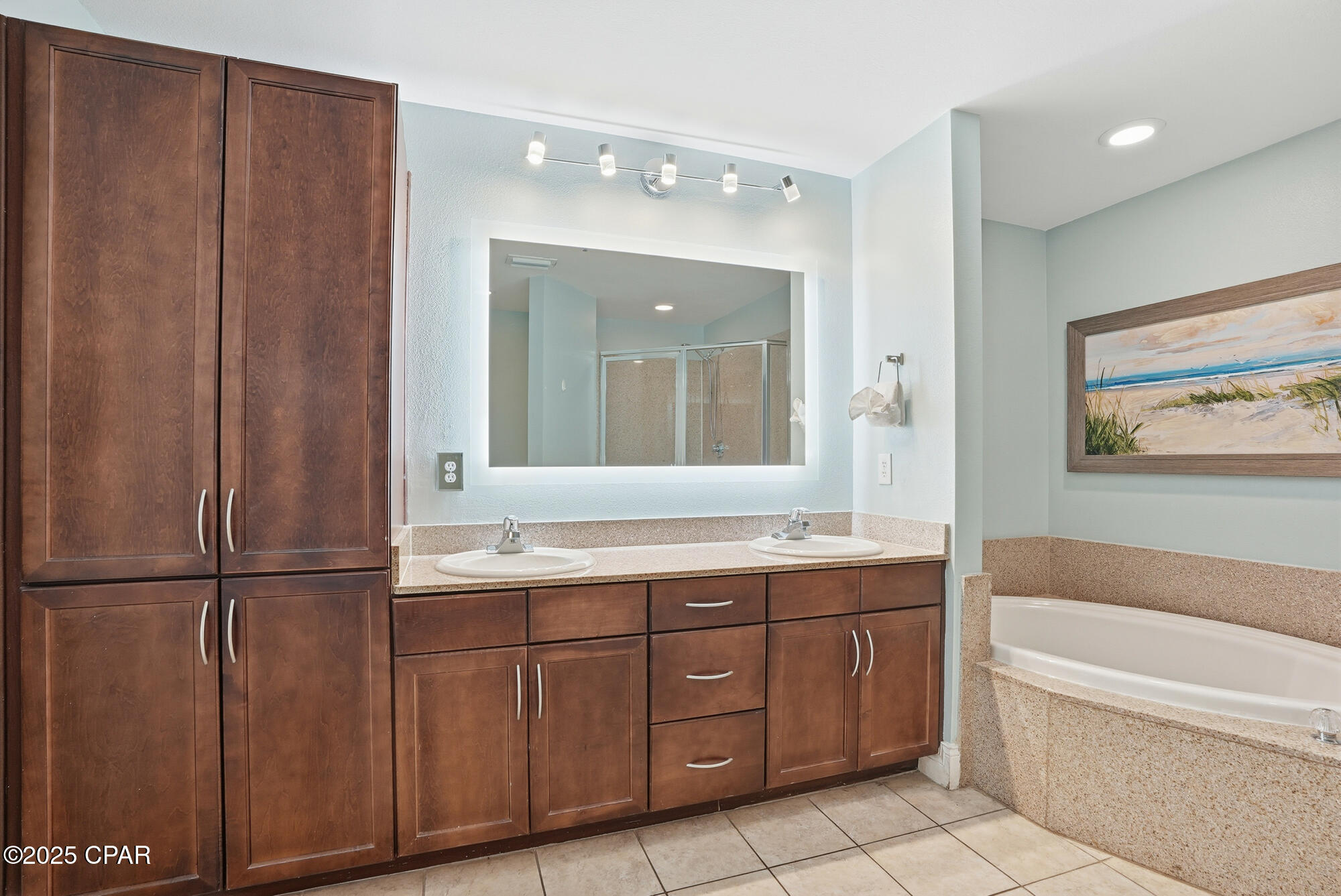 9902 S Thomas Drive 1832