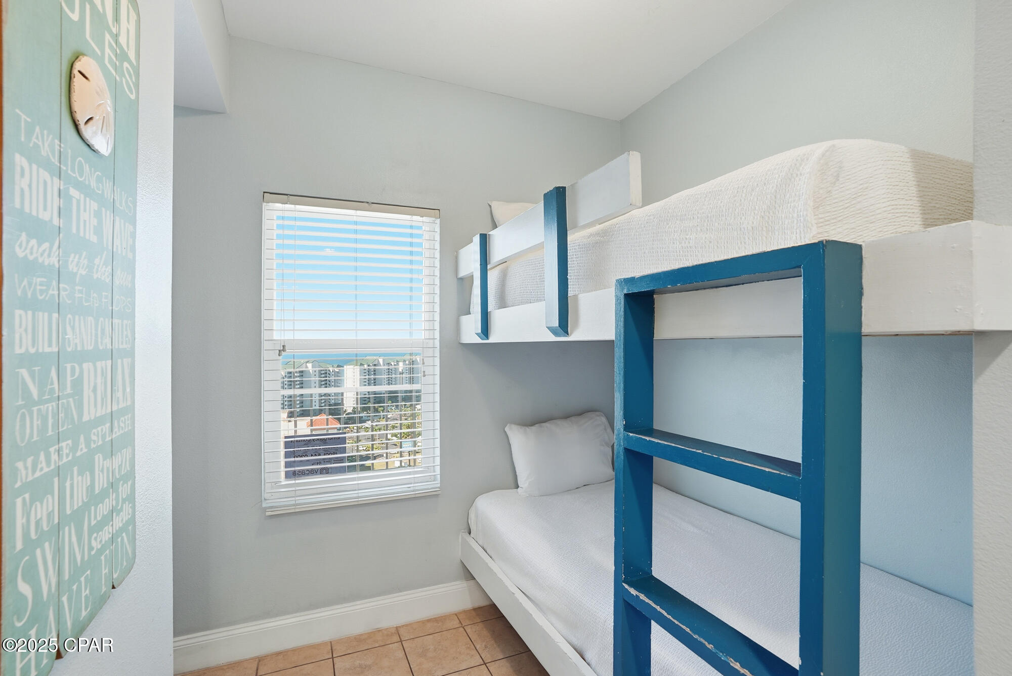 9902 S Thomas Drive 1832