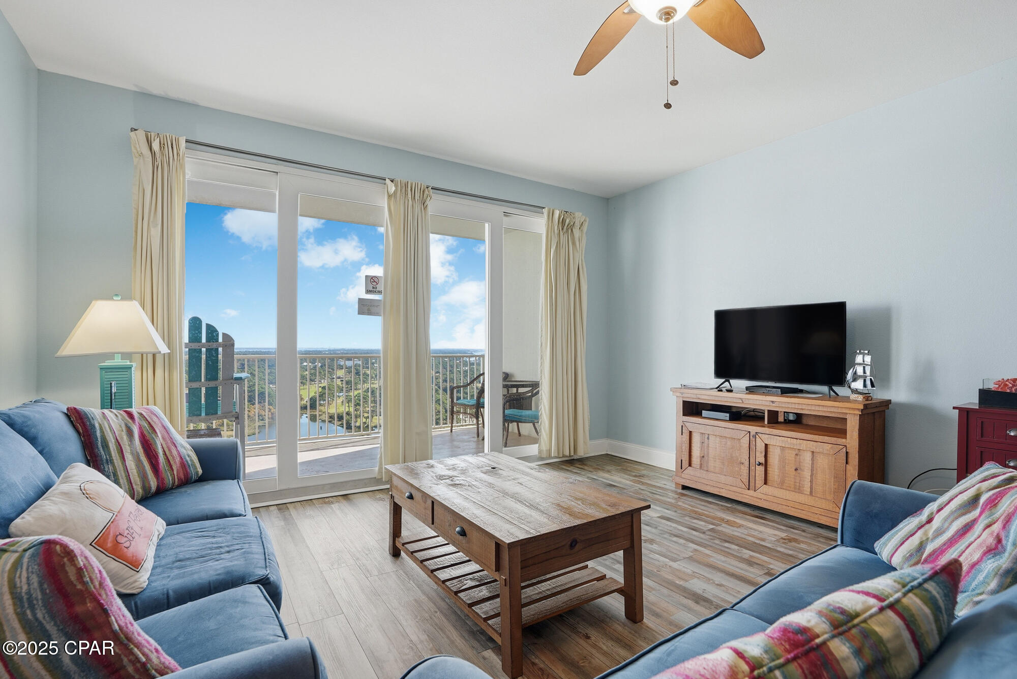 9902 S Thomas Drive 1832