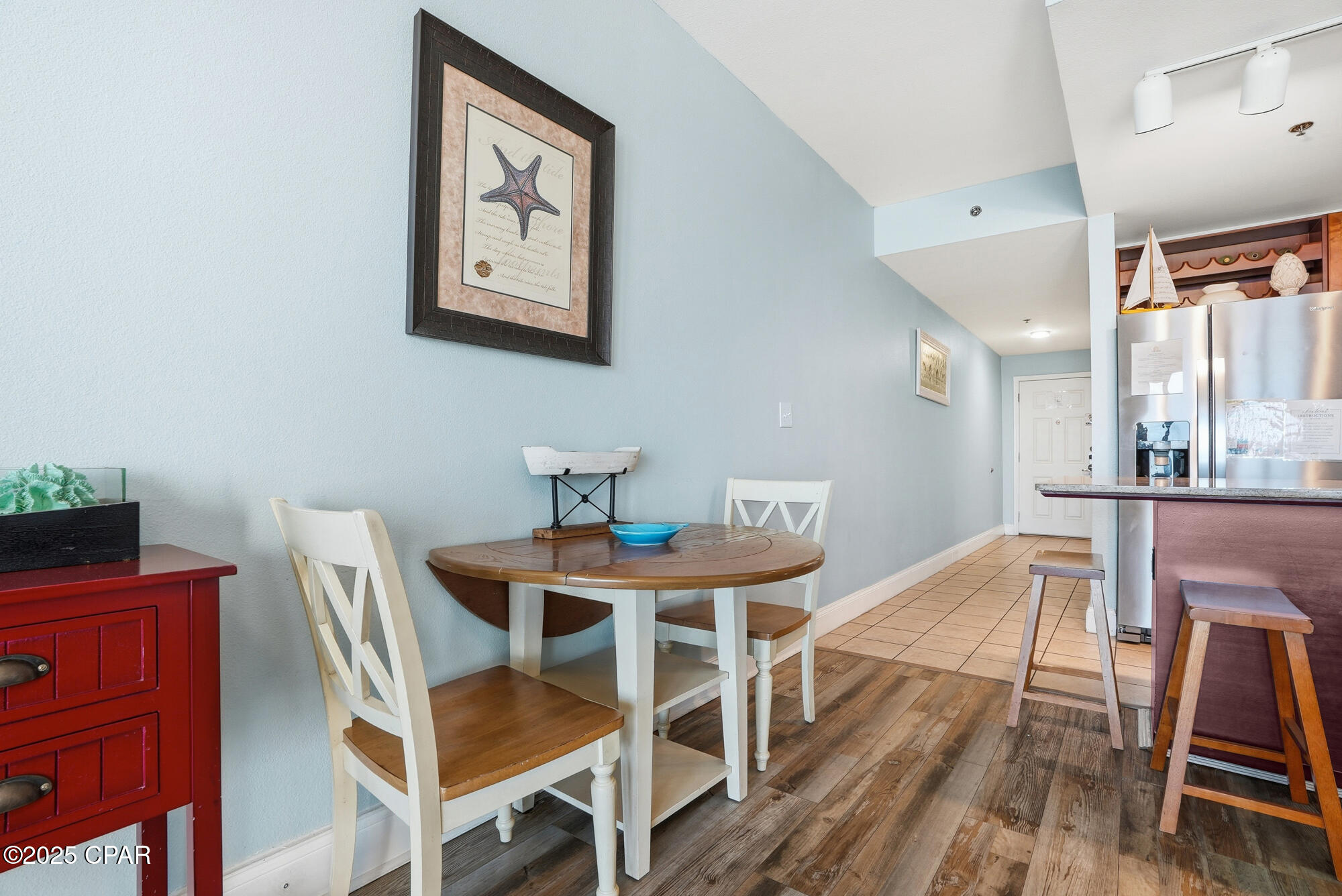 9902 S Thomas Drive 1832