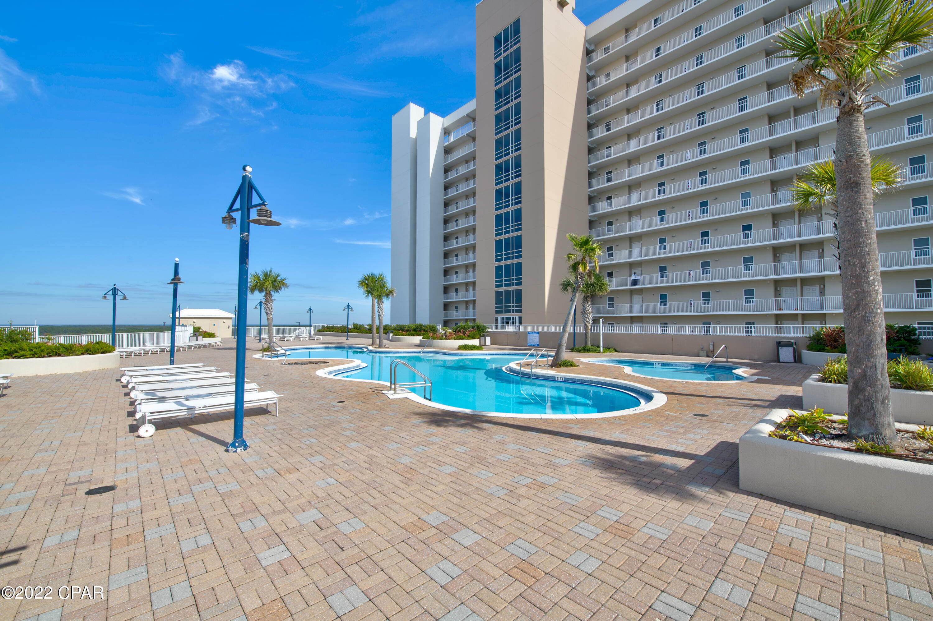 9902 S Thomas Drive 1832