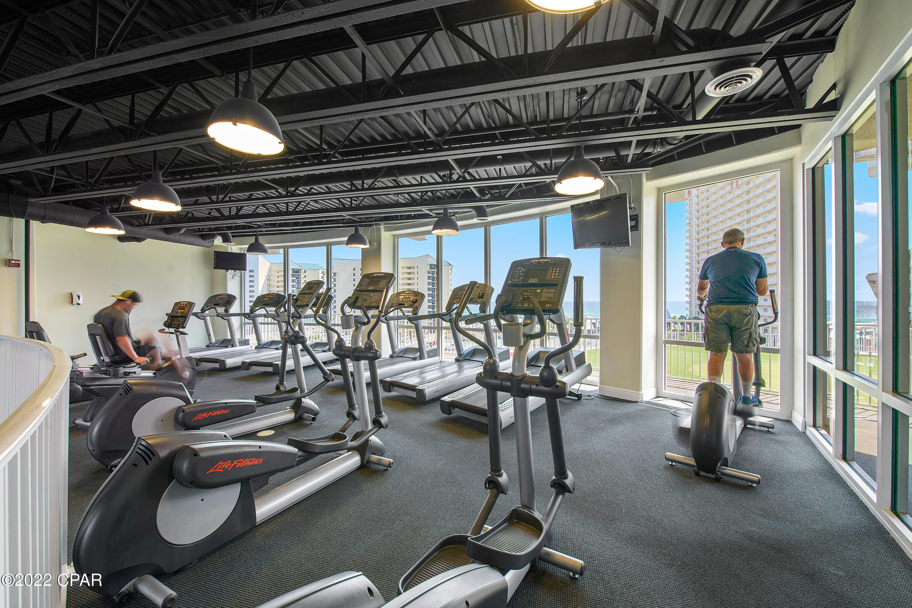 9902 S Thomas Drive 1832