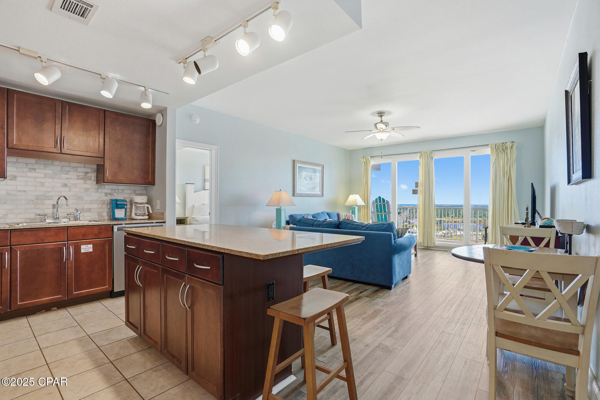 9902 S Thomas Drive 1832