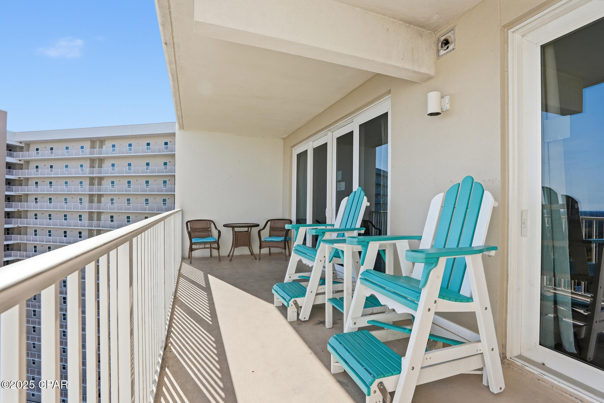 9902 S Thomas Drive 1832