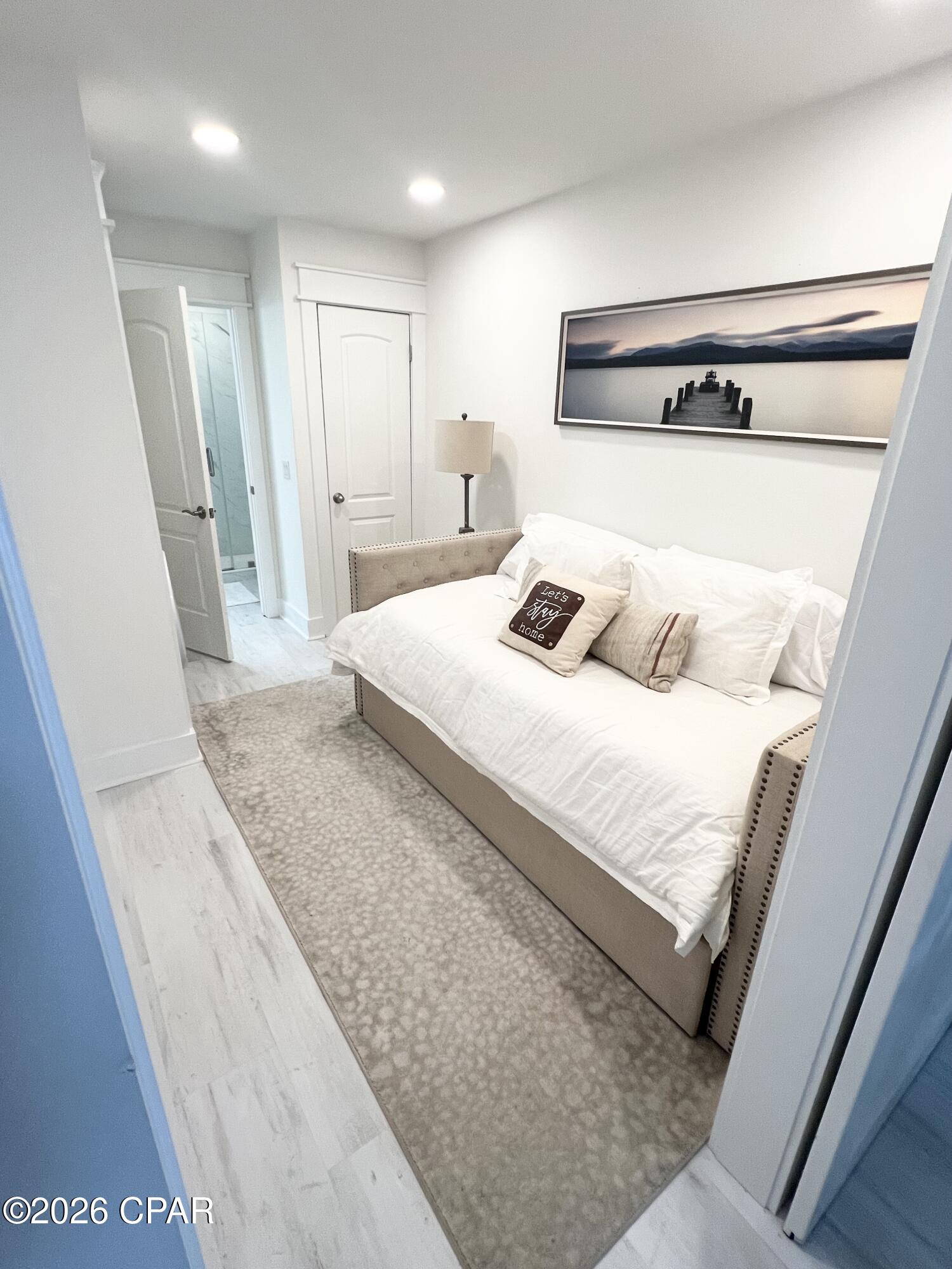 7813 N Lagoon Drive 4A