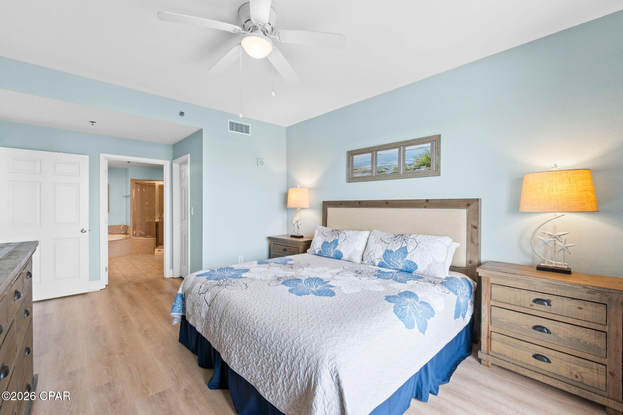 9860 S Thomas Drive 226