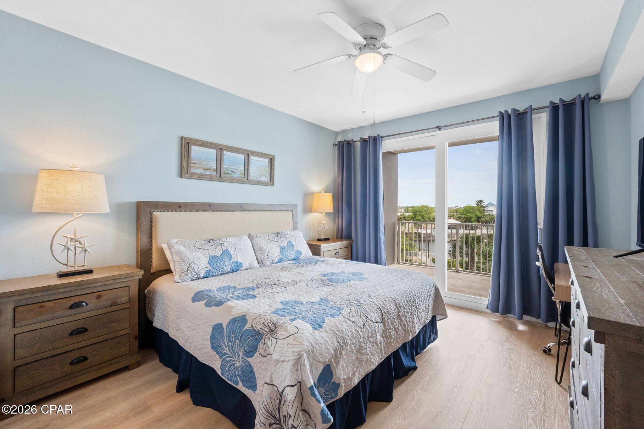 9860 S Thomas Drive 226