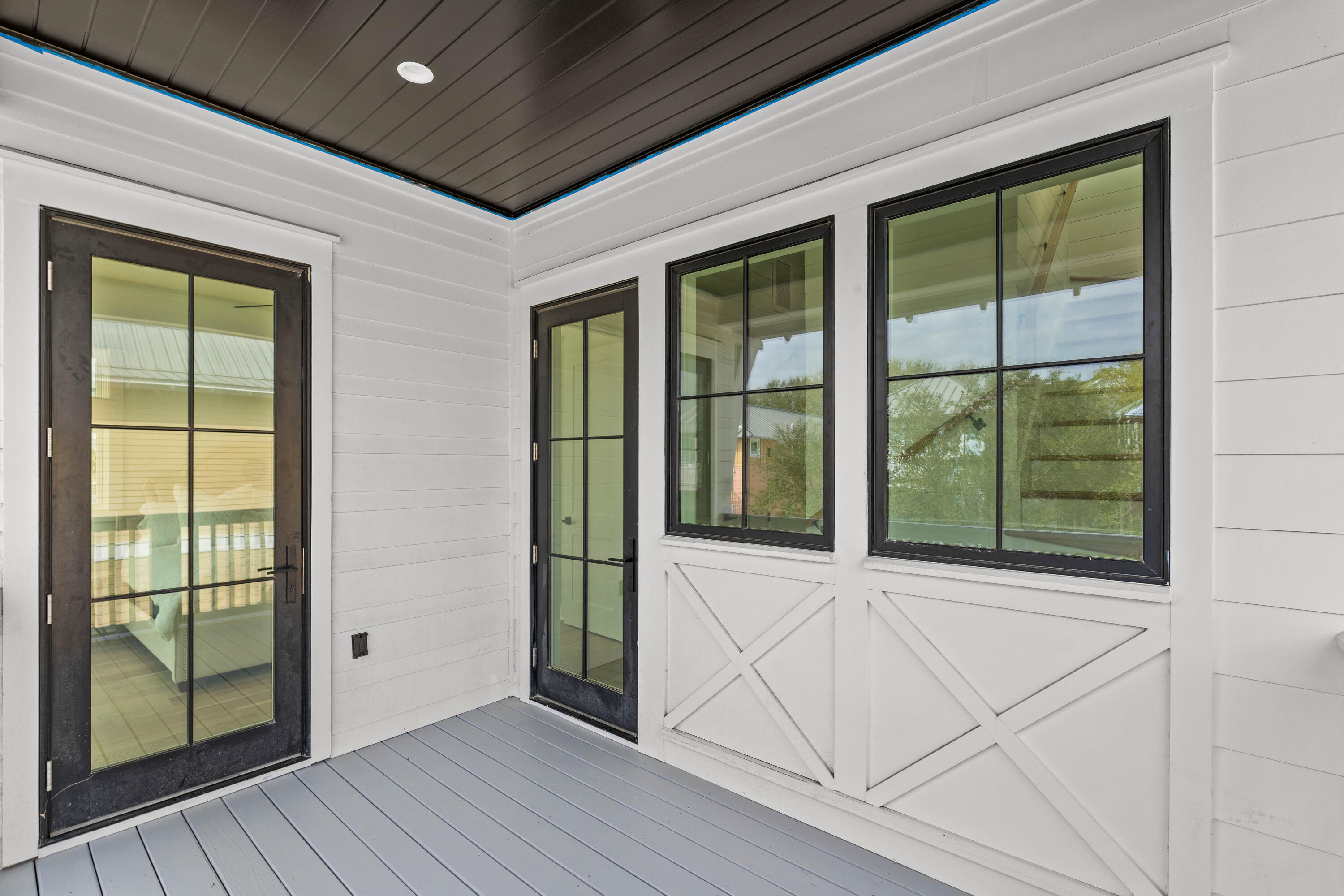 137 Parkshore Drive
