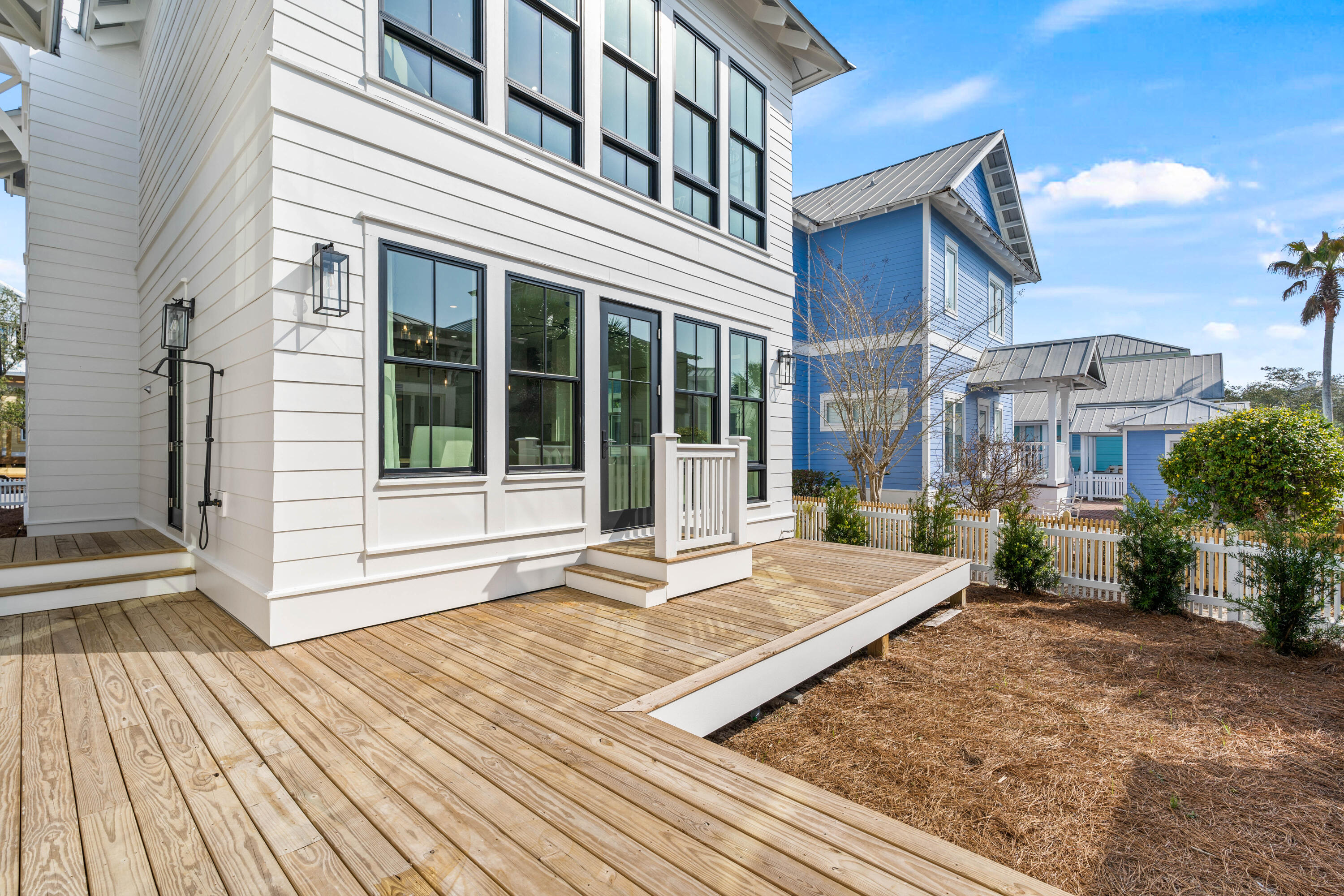 137 Parkshore Drive