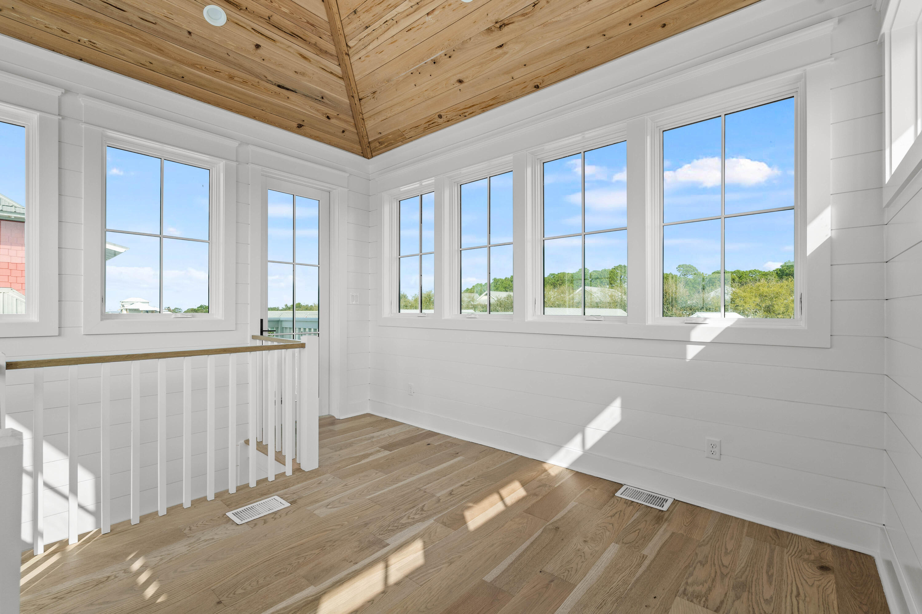 137 Parkshore Drive