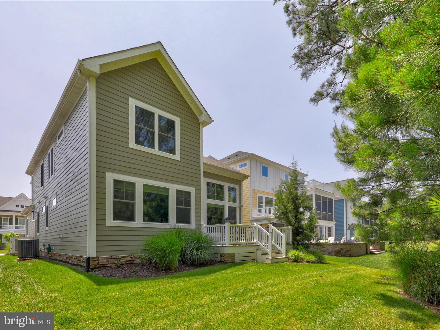 30497 N Magnolia Crossing