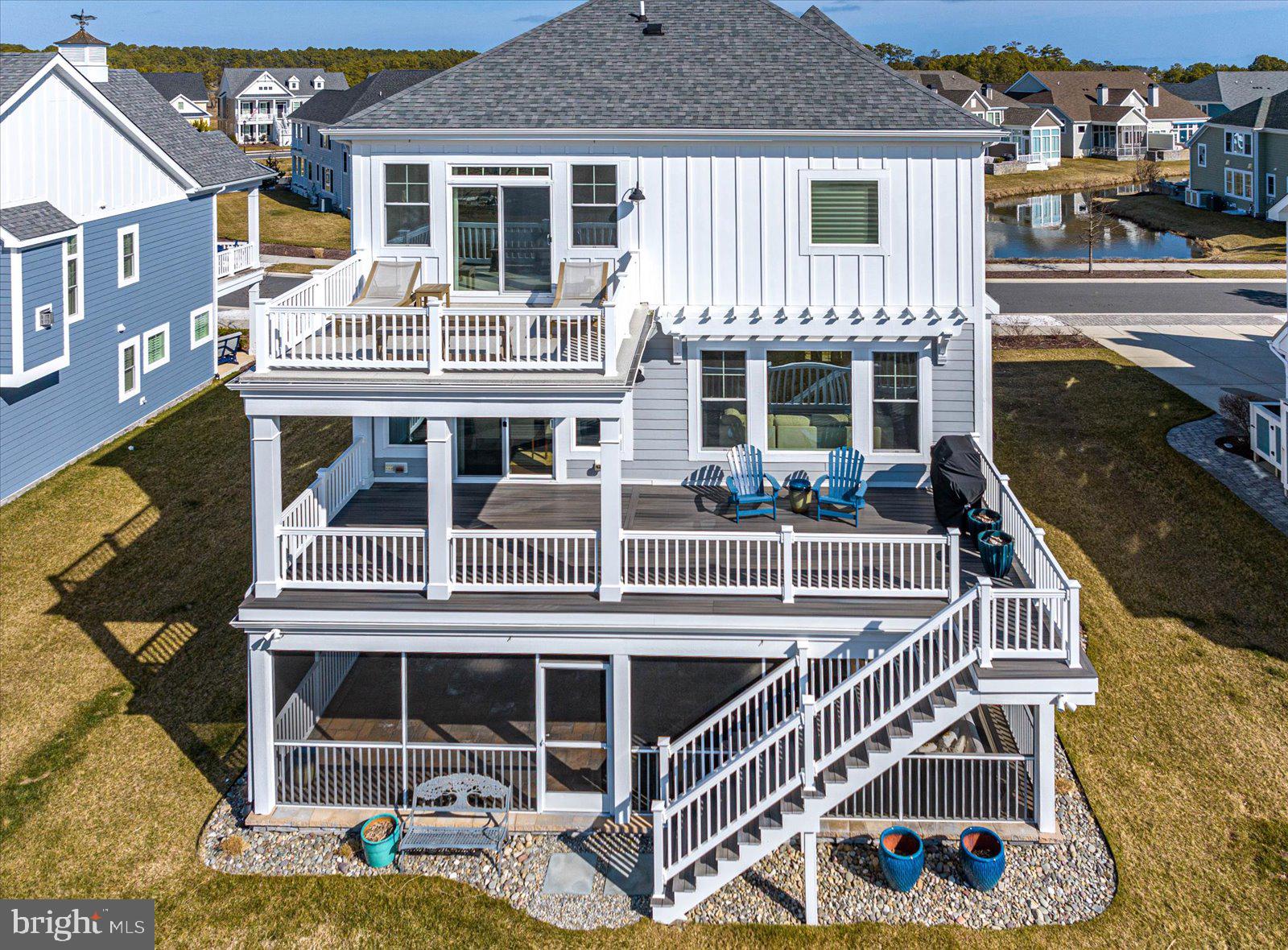 30302 Sea Watch Walk