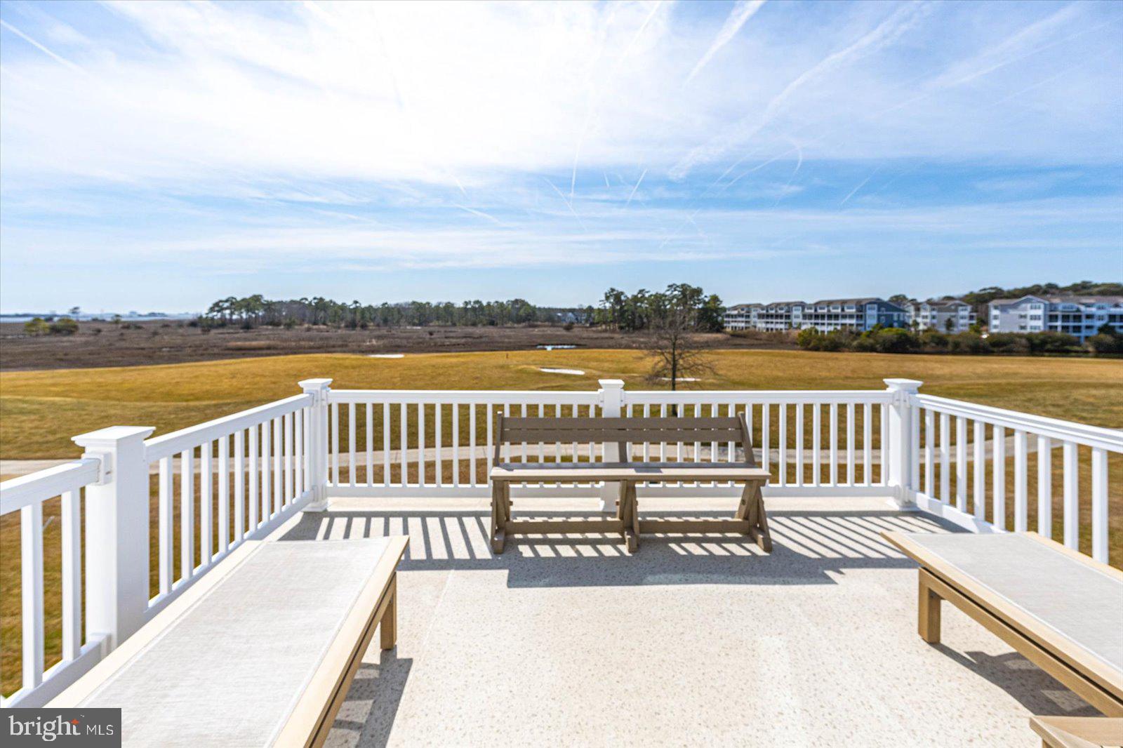 30302 Sea Watch Walk