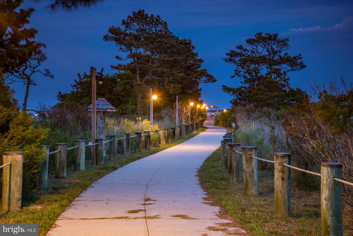 30302 Sea Watch Walk