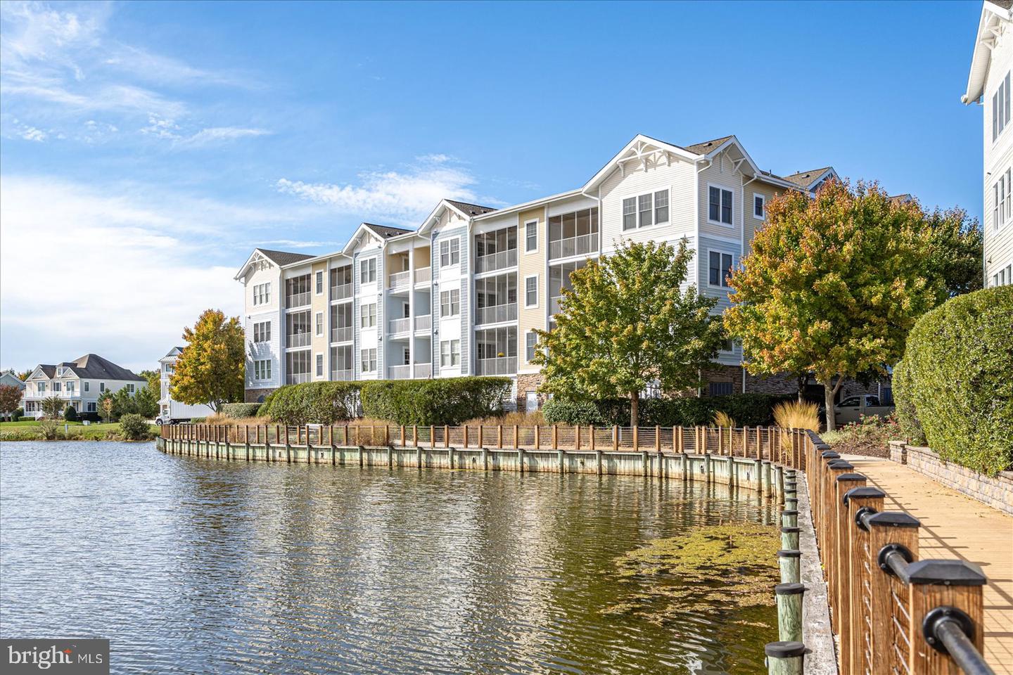 31726 Lakeview Dr #203