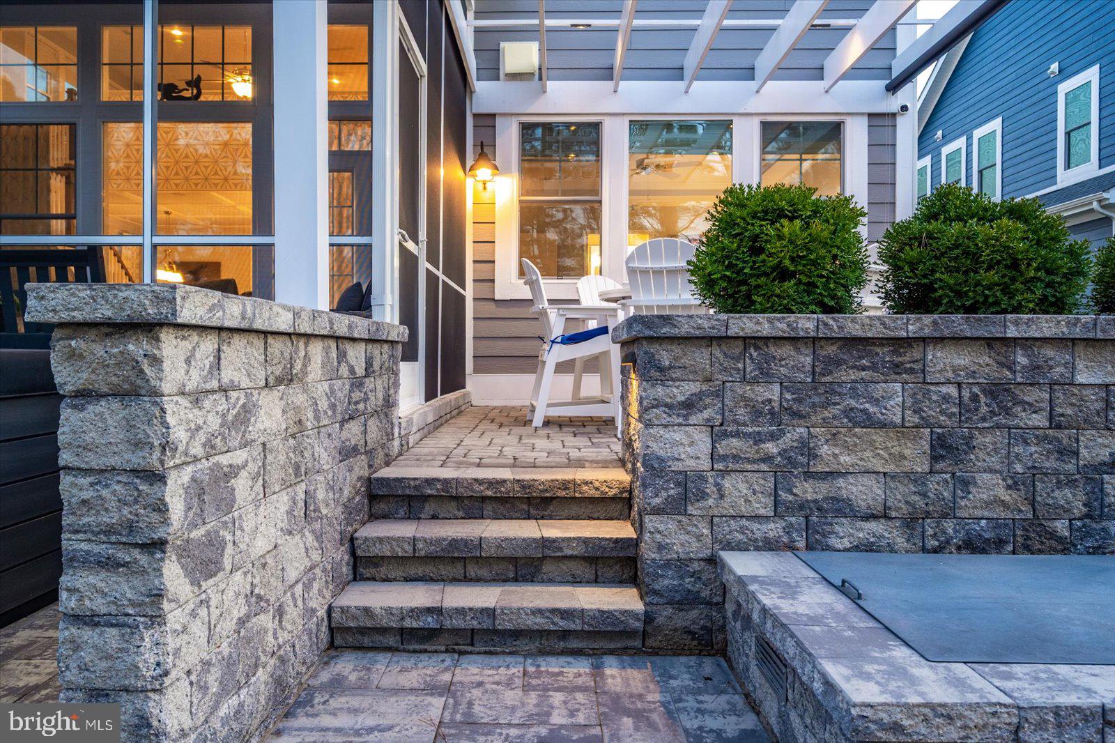 26409 Crosswinds Lndg