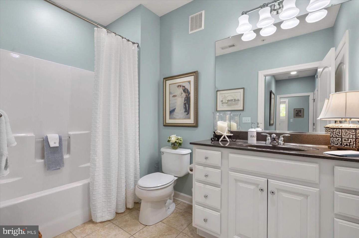 38414 Boxwood Ter #101b